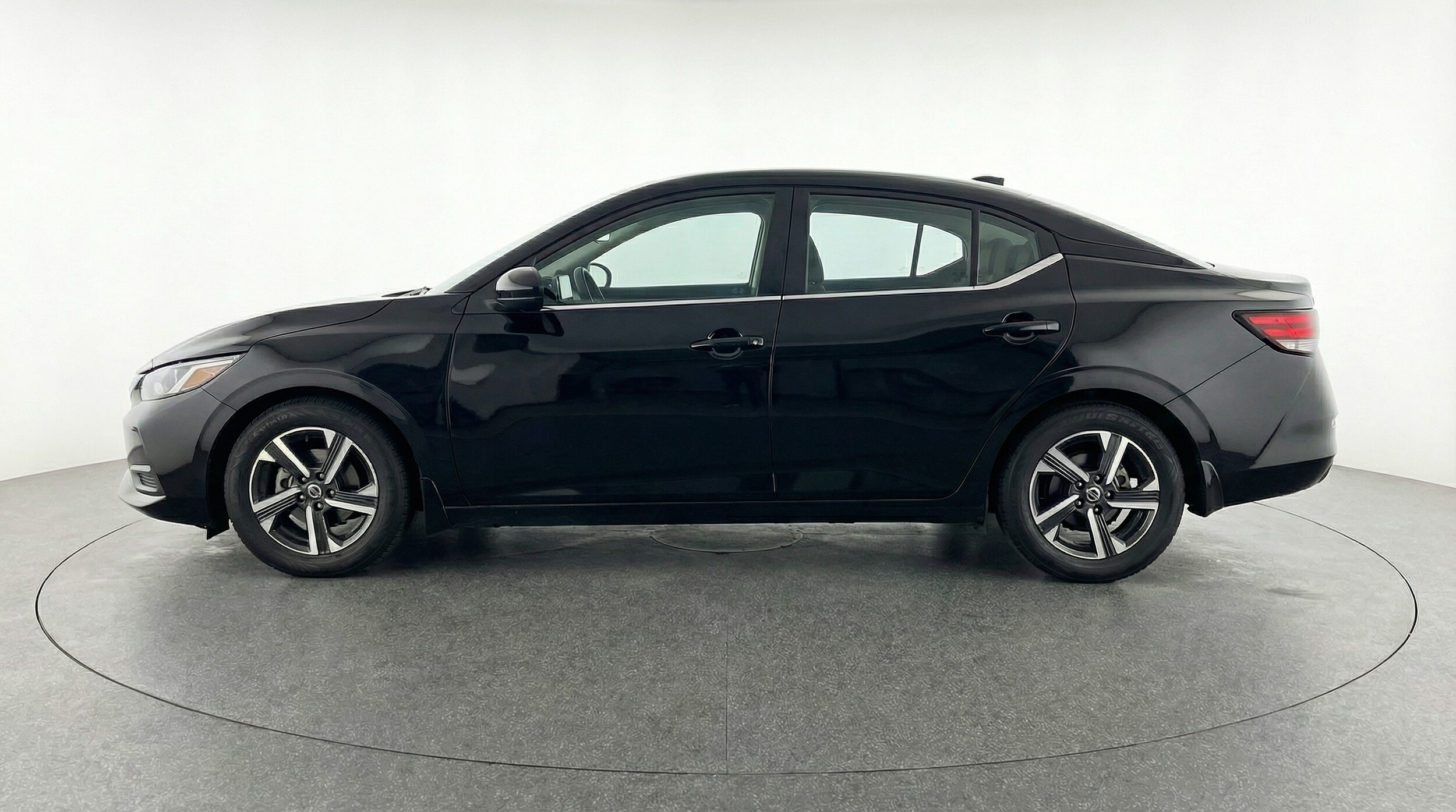 Thumbnail: 2025 Nissan Sentra - 4