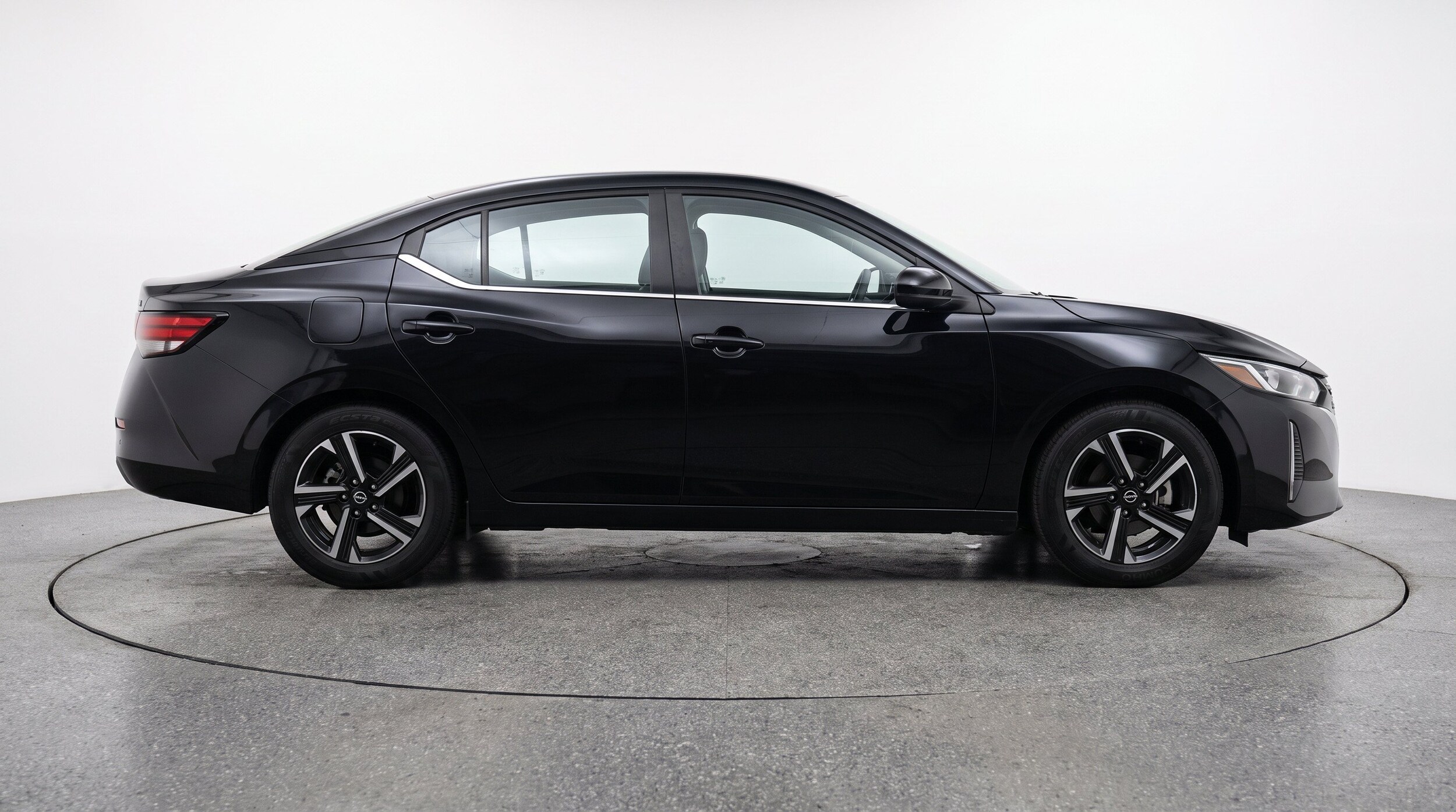 Thumbnail: 2025 Nissan Sentra - 11