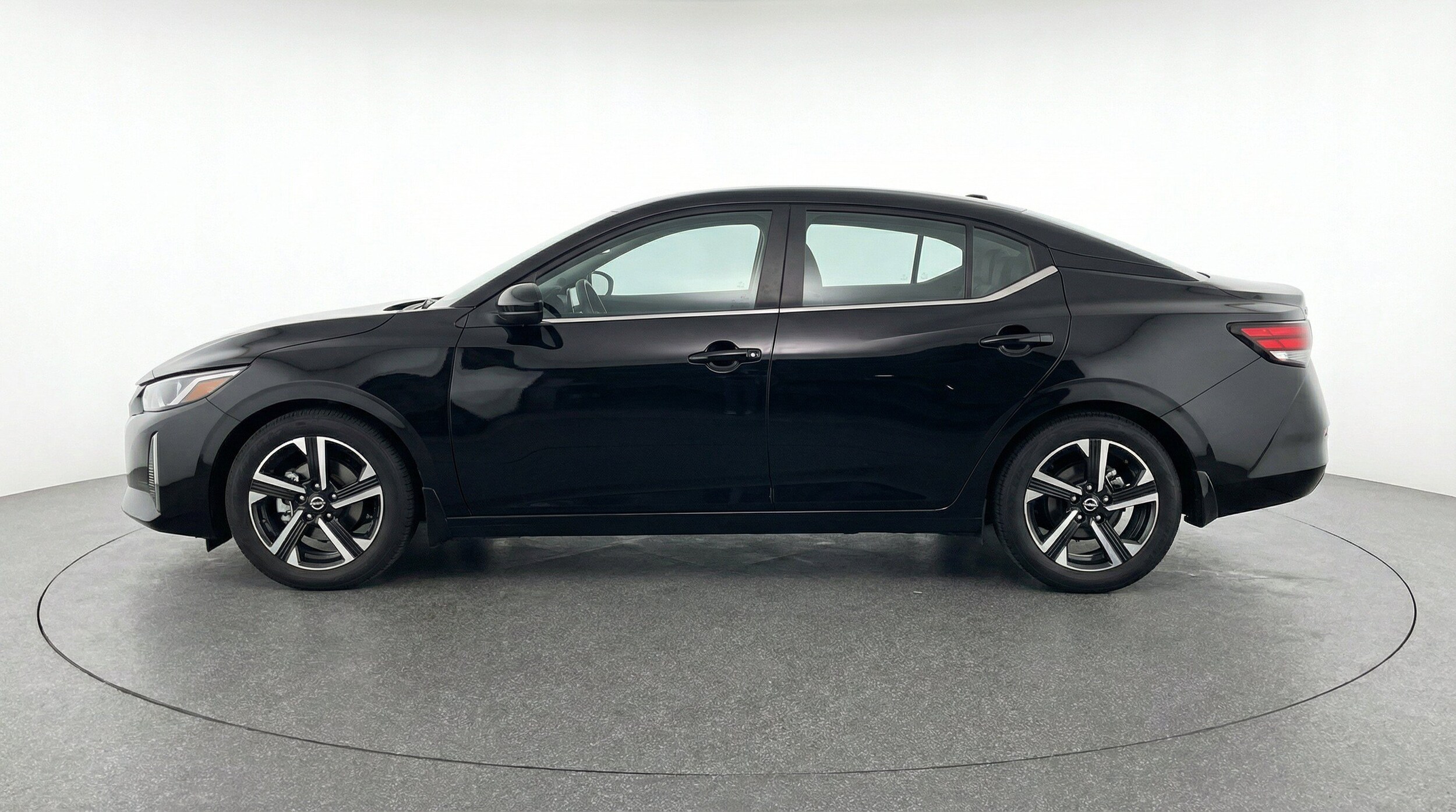 Thumbnail: 2025 Nissan Sentra - 5