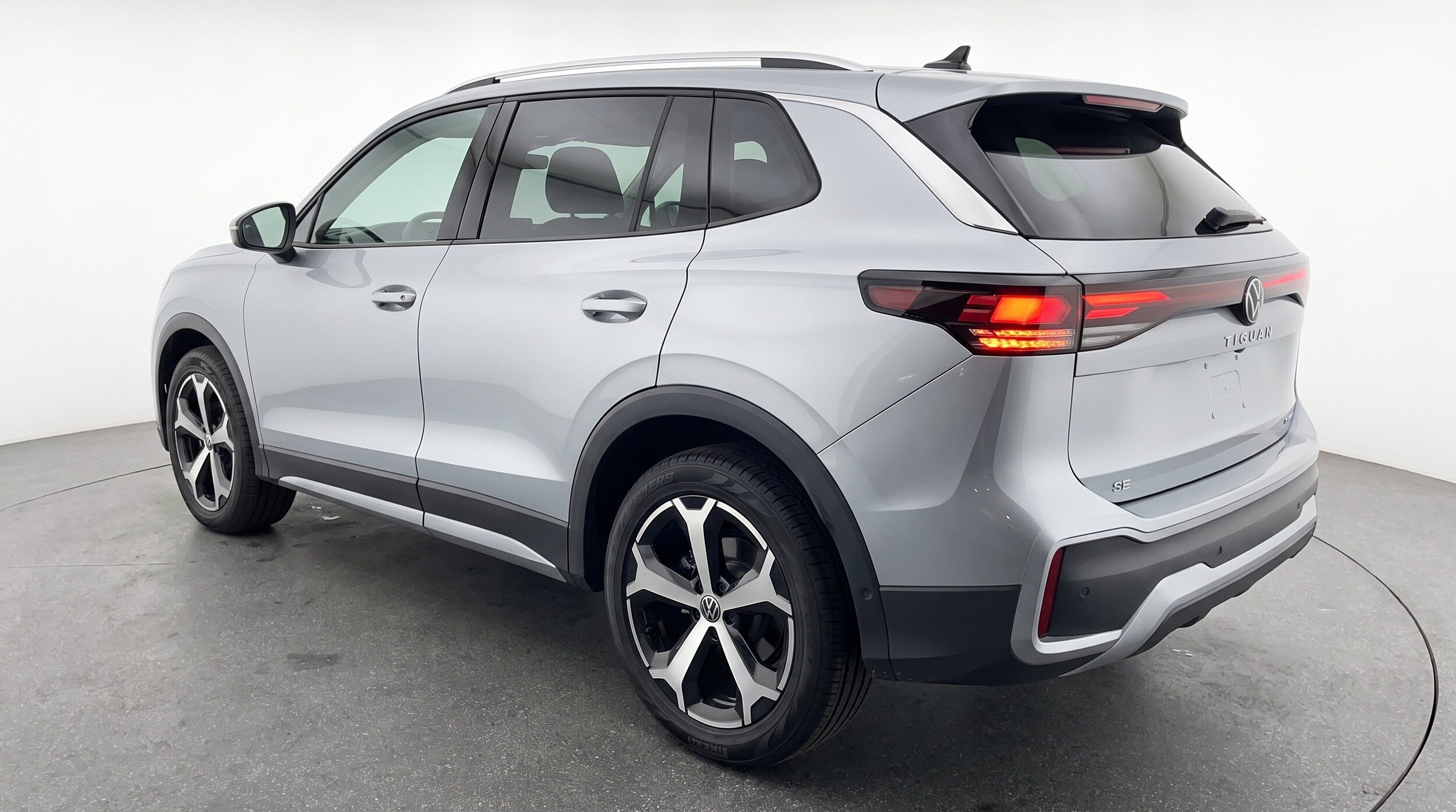 Thumbnail: 2026 Volkswagen Tiguan - 6