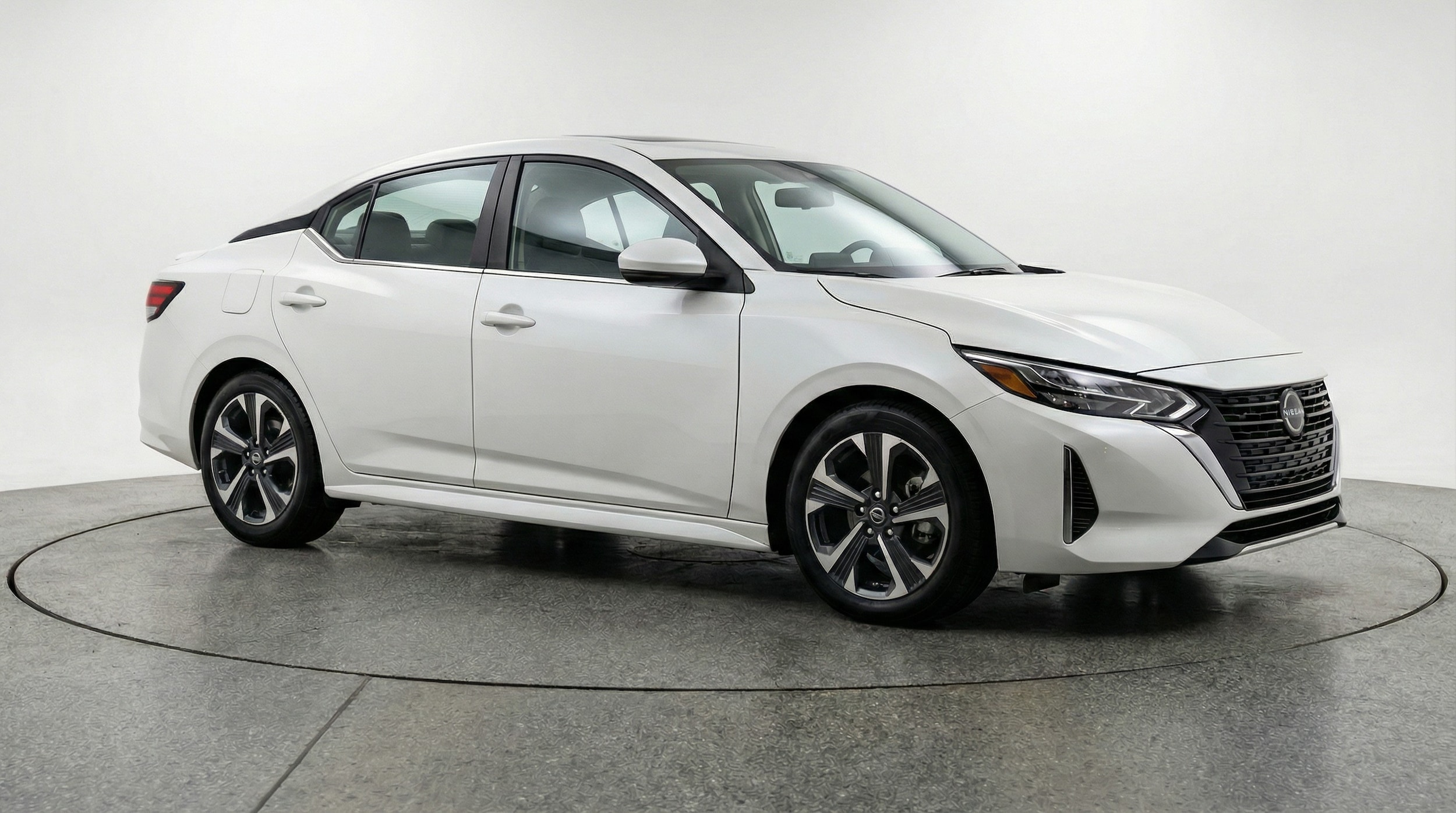 Thumbnail: 2025 Nissan Sentra - 1