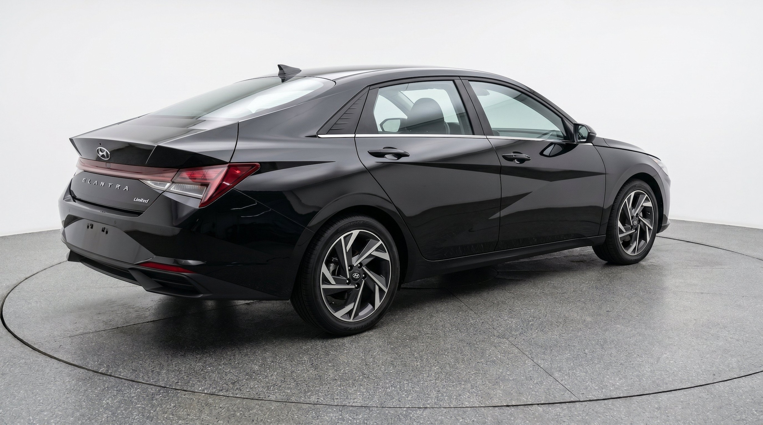 Thumbnail: 2025 Hyundai Elantra - 9