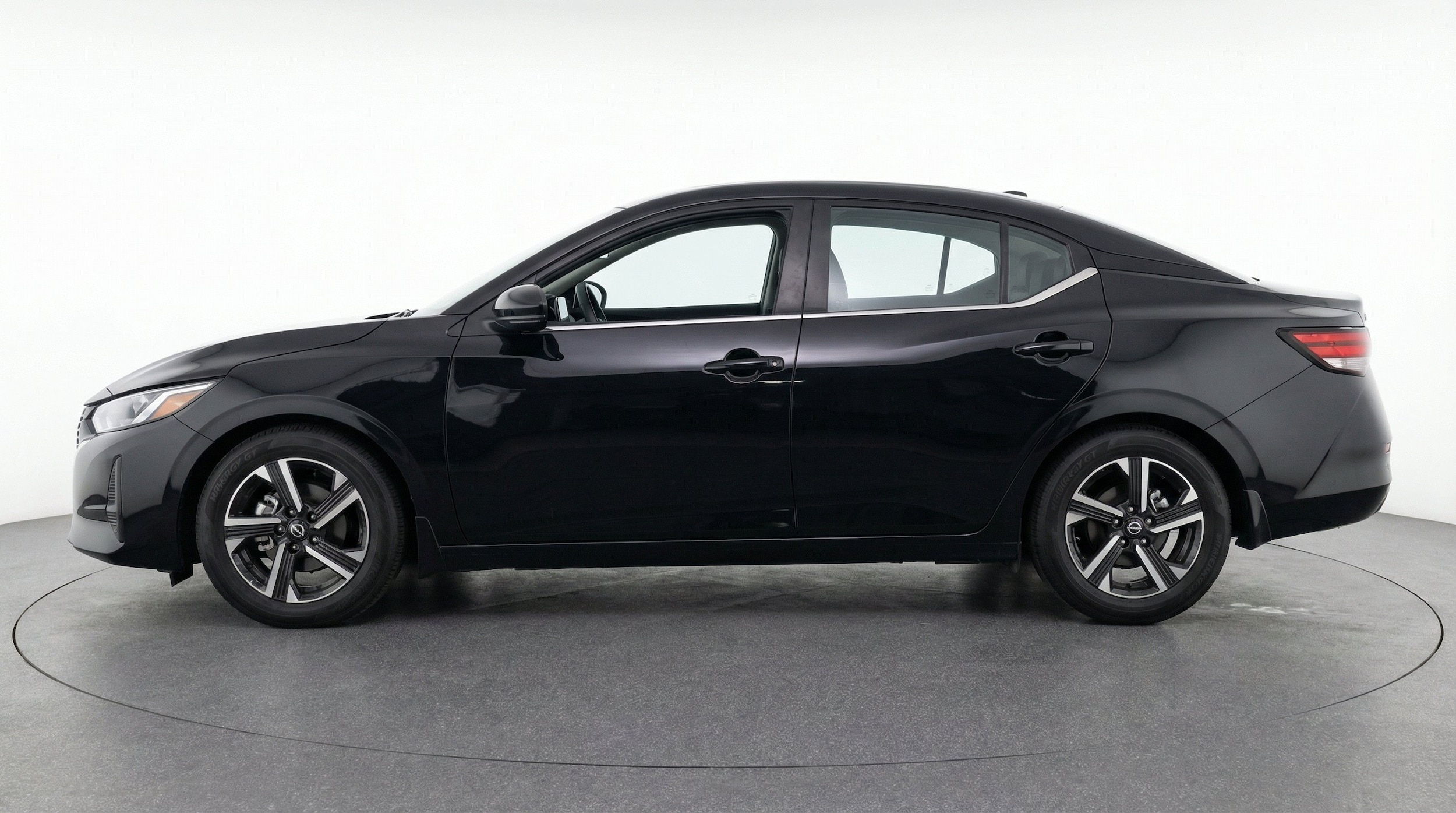 Thumbnail: 2025 Nissan Sentra - 5