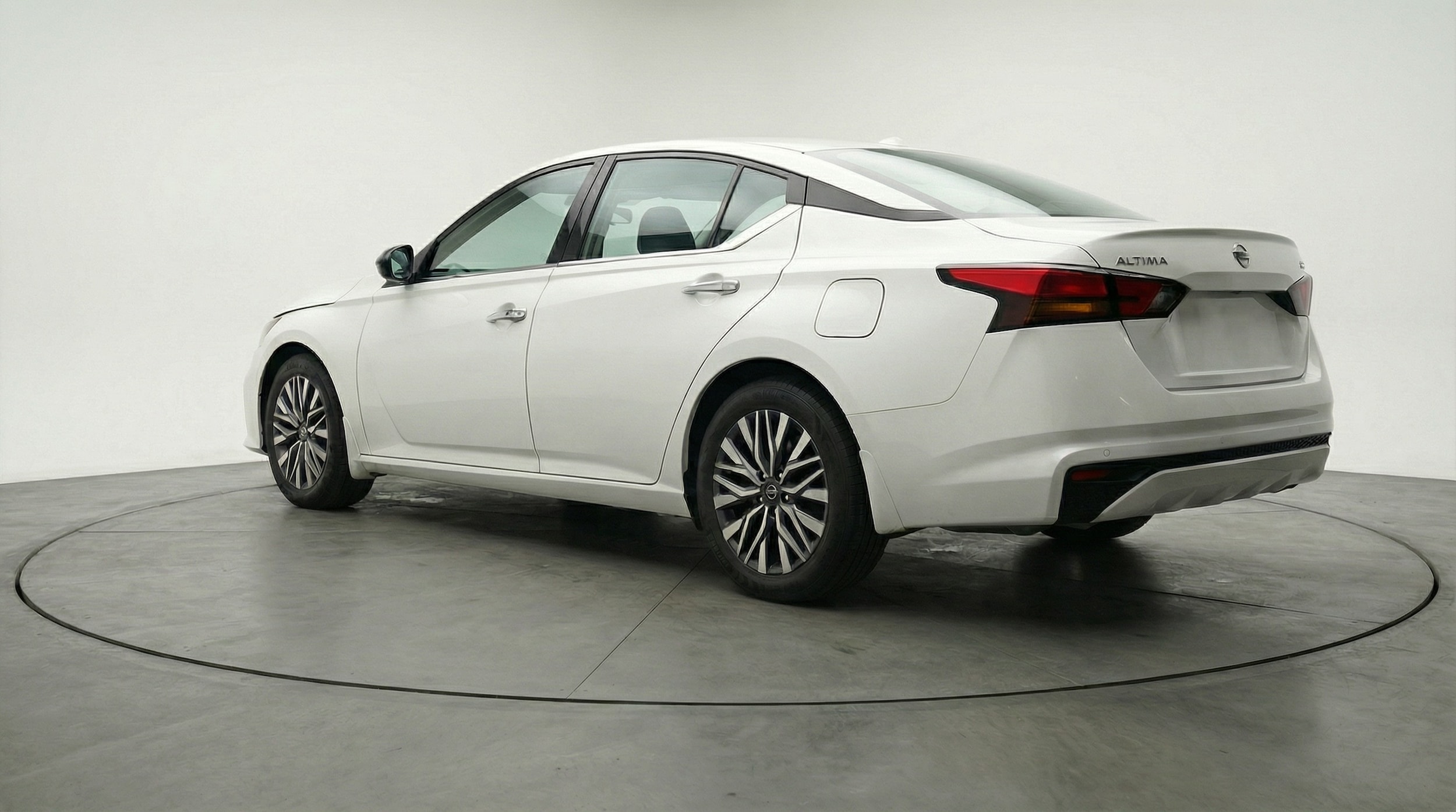 Thumbnail: 2025 Nissan Altima - 5