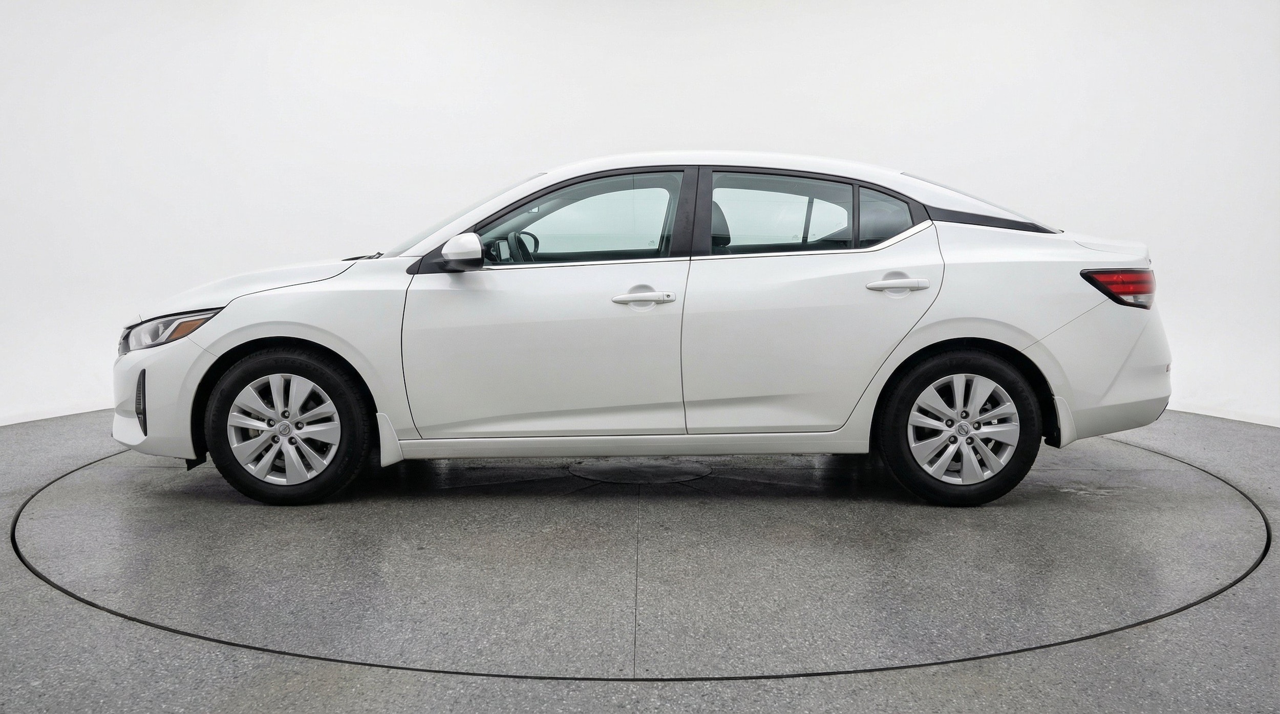 Thumbnail: 2025 Nissan Sentra - 5