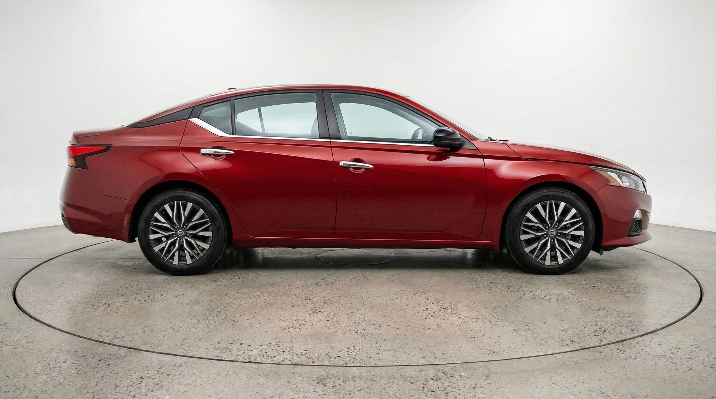 Thumbnail: 2025 Nissan Altima - 8