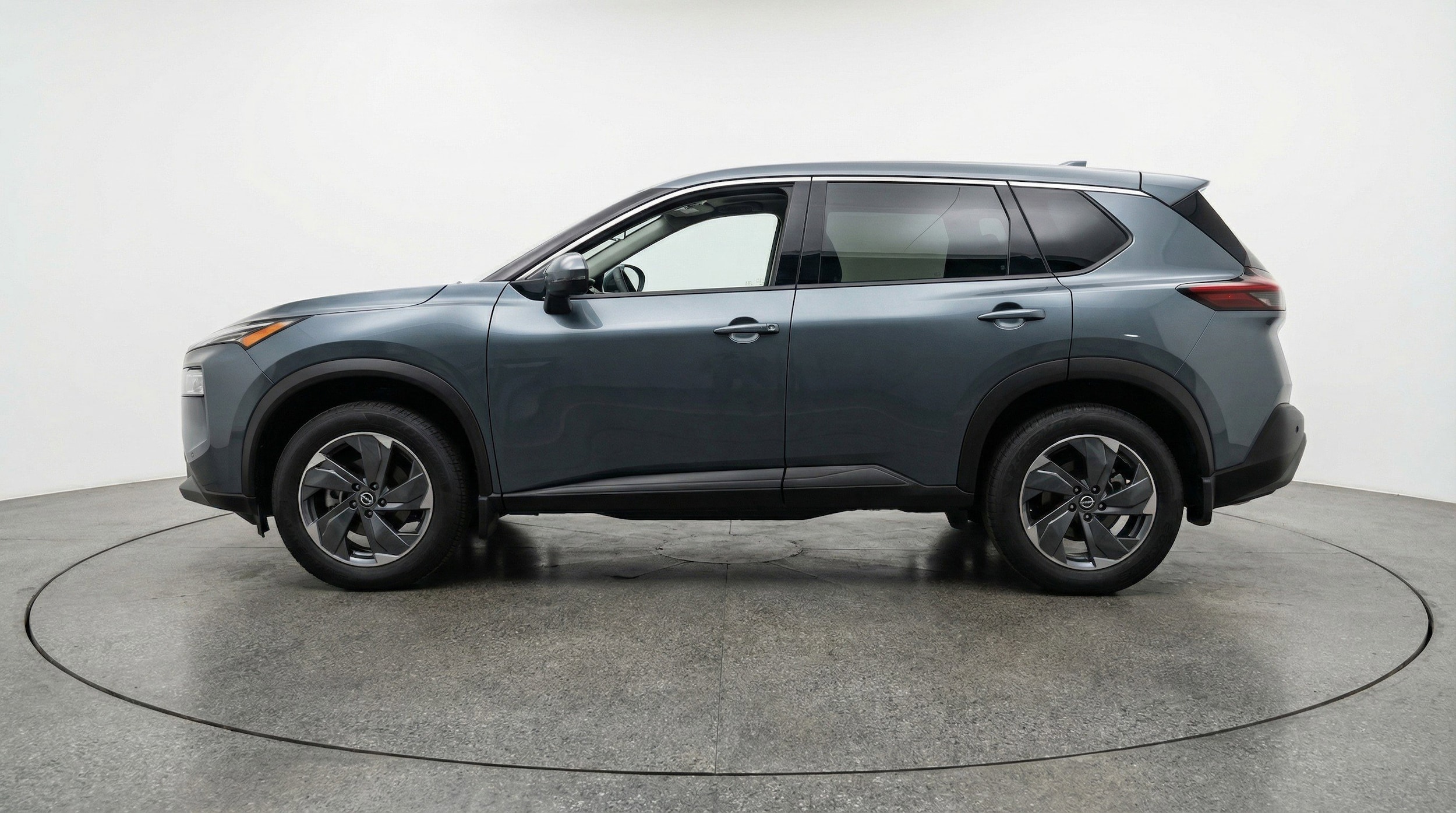 Thumbnail: 2025 Nissan Rogue - 5