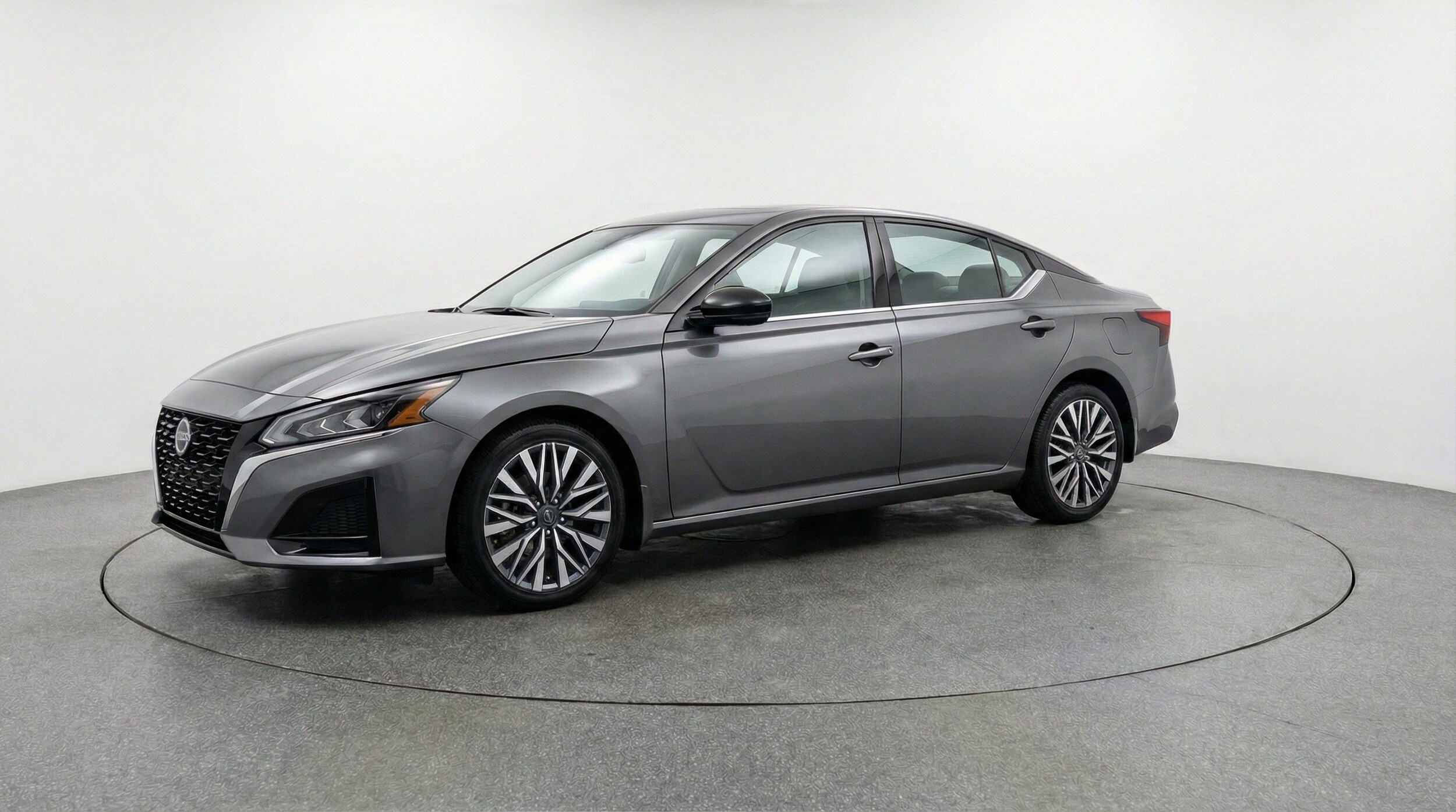Thumbnail: 2025 Nissan Altima - 3