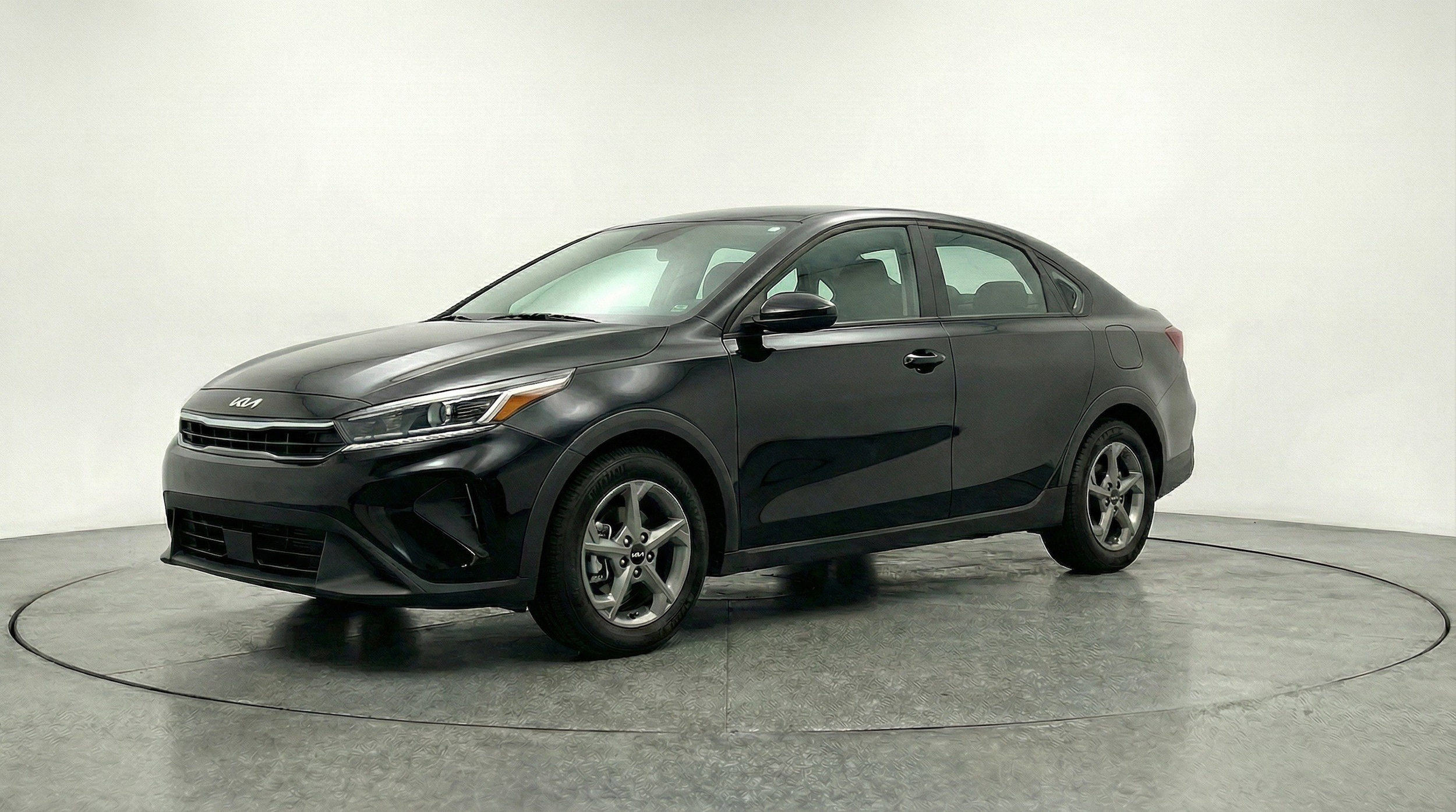 Thumbnail: 2025 Kia K4 - 3