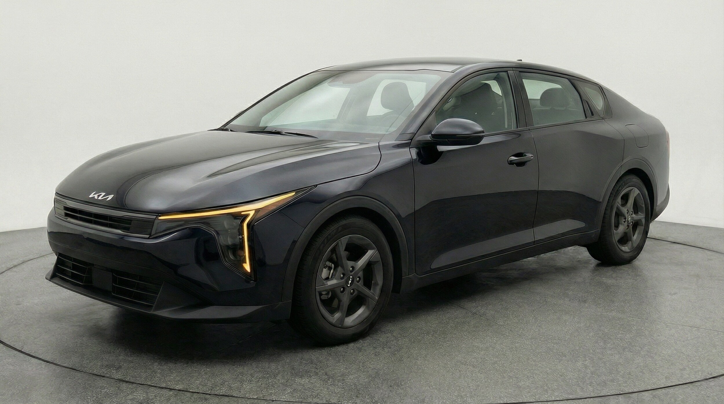 Thumbnail: 2025 Kia K4 - 3