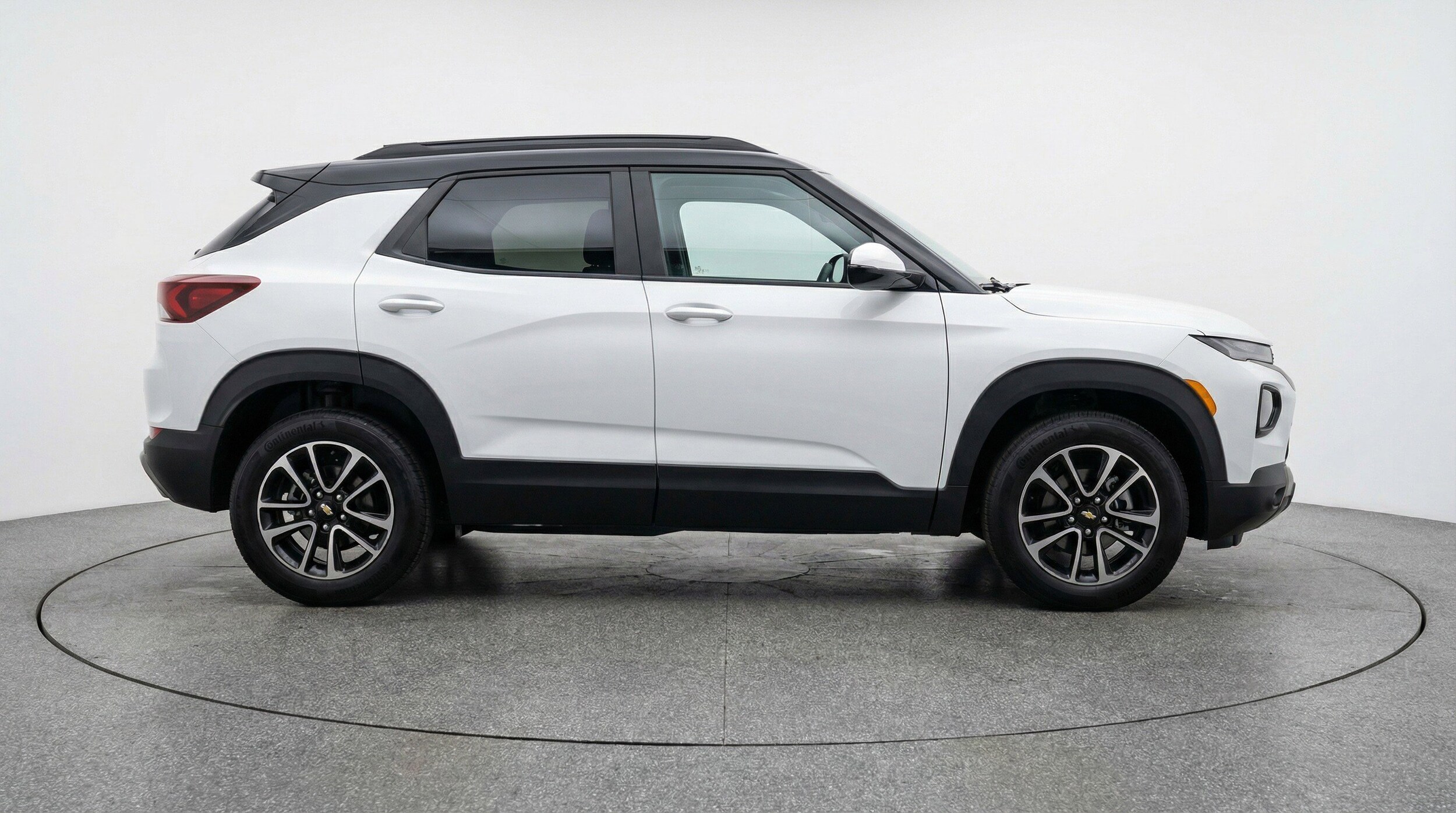 Thumbnail: 2025 Chevrolet TrailBlazer - 11