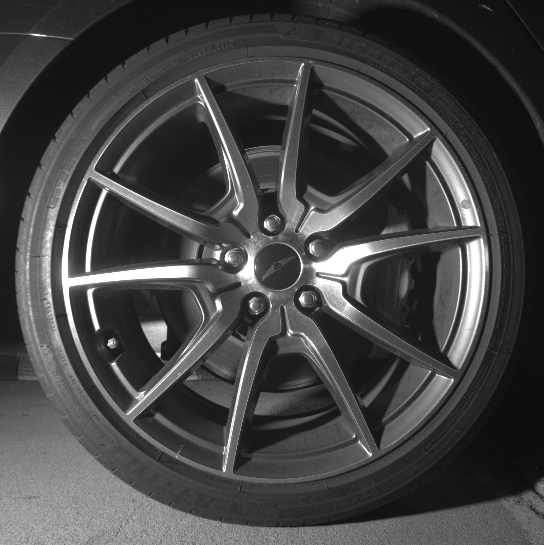 Thumbnail: 2025 Genesis G70 - 12