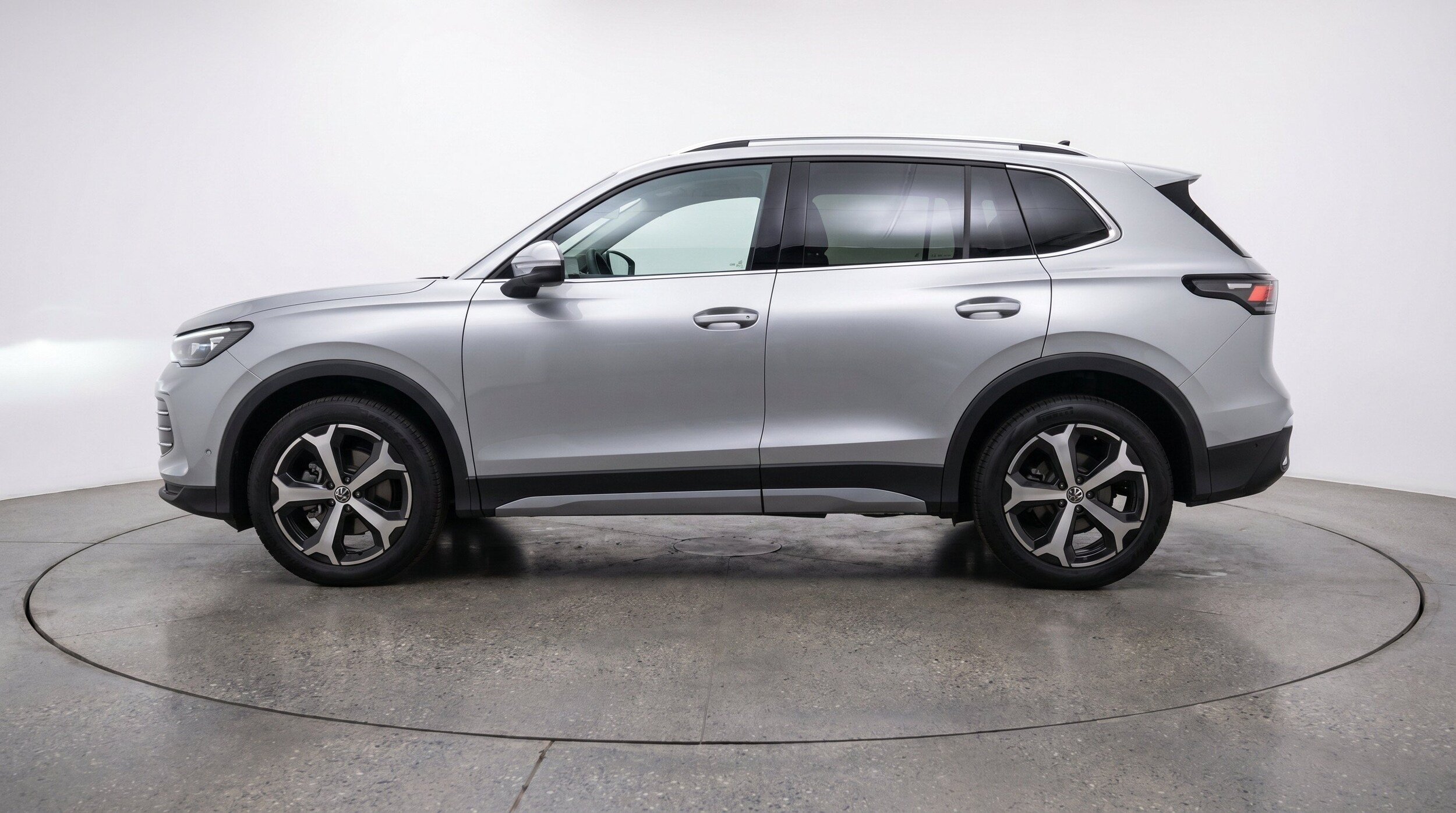 Thumbnail: 2026 Volkswagen Tiguan - 5