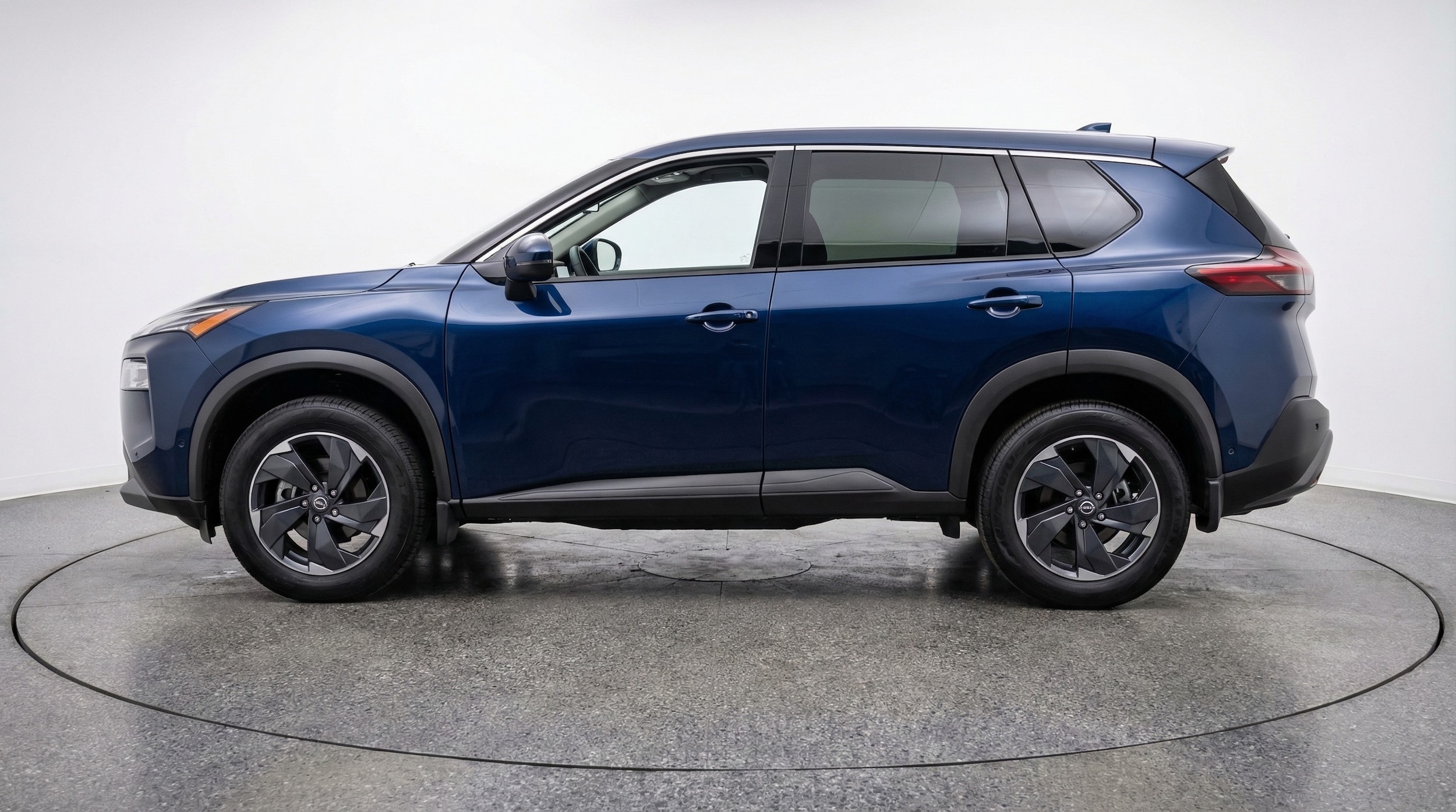 Thumbnail: 2025 Nissan Rogue - 4