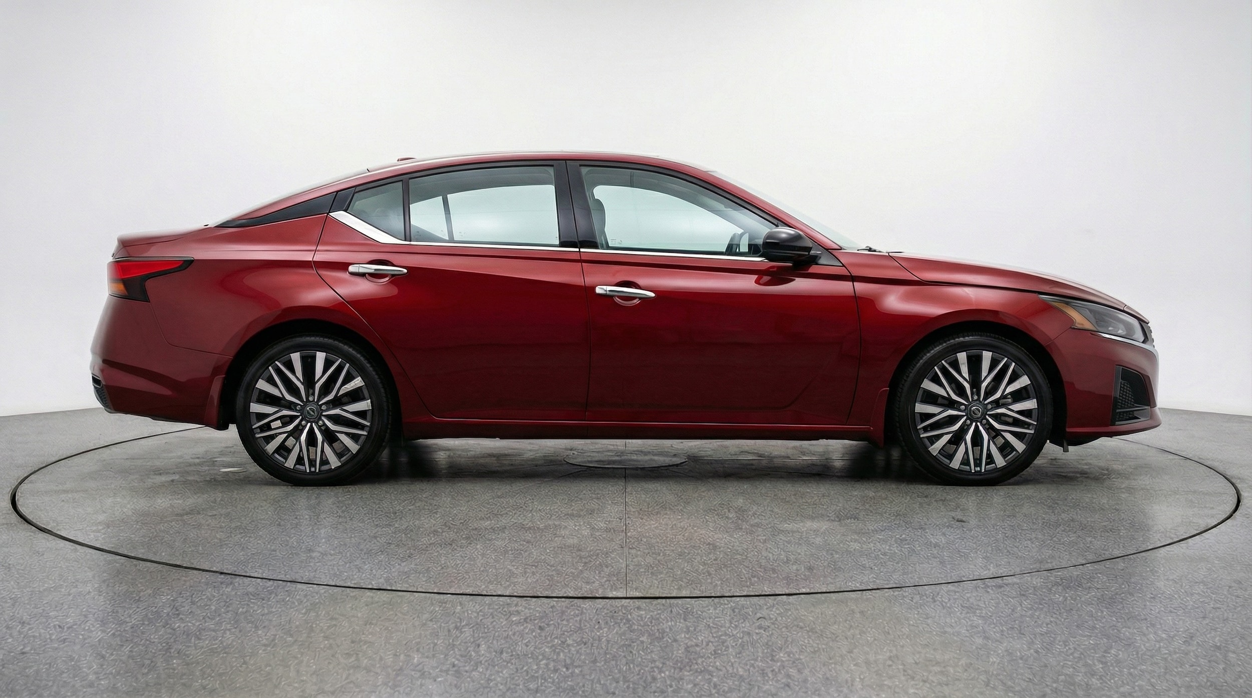 Thumbnail: 2025 Nissan Altima - 8