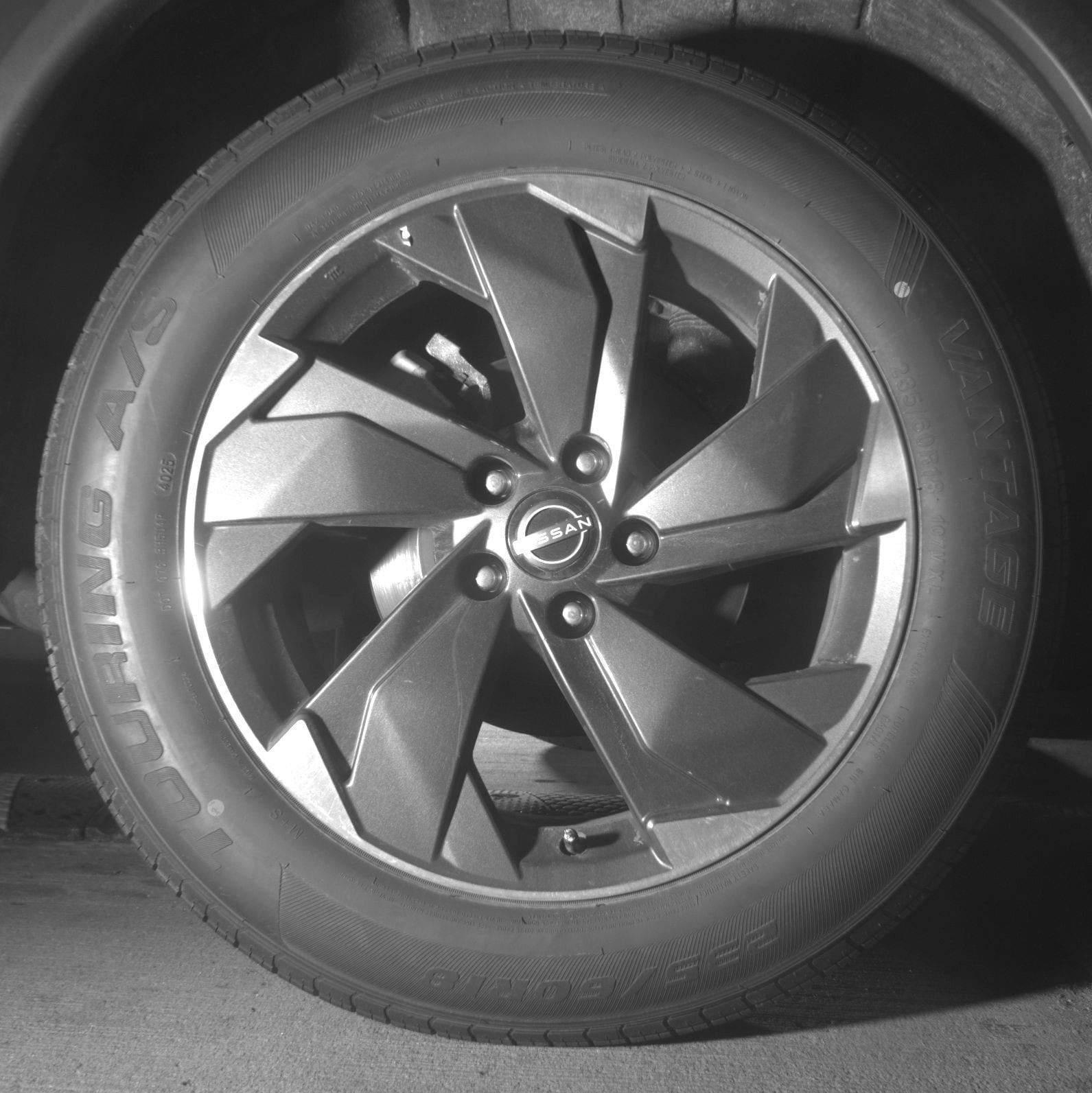 Thumbnail: 2025 Nissan Rogue - 12