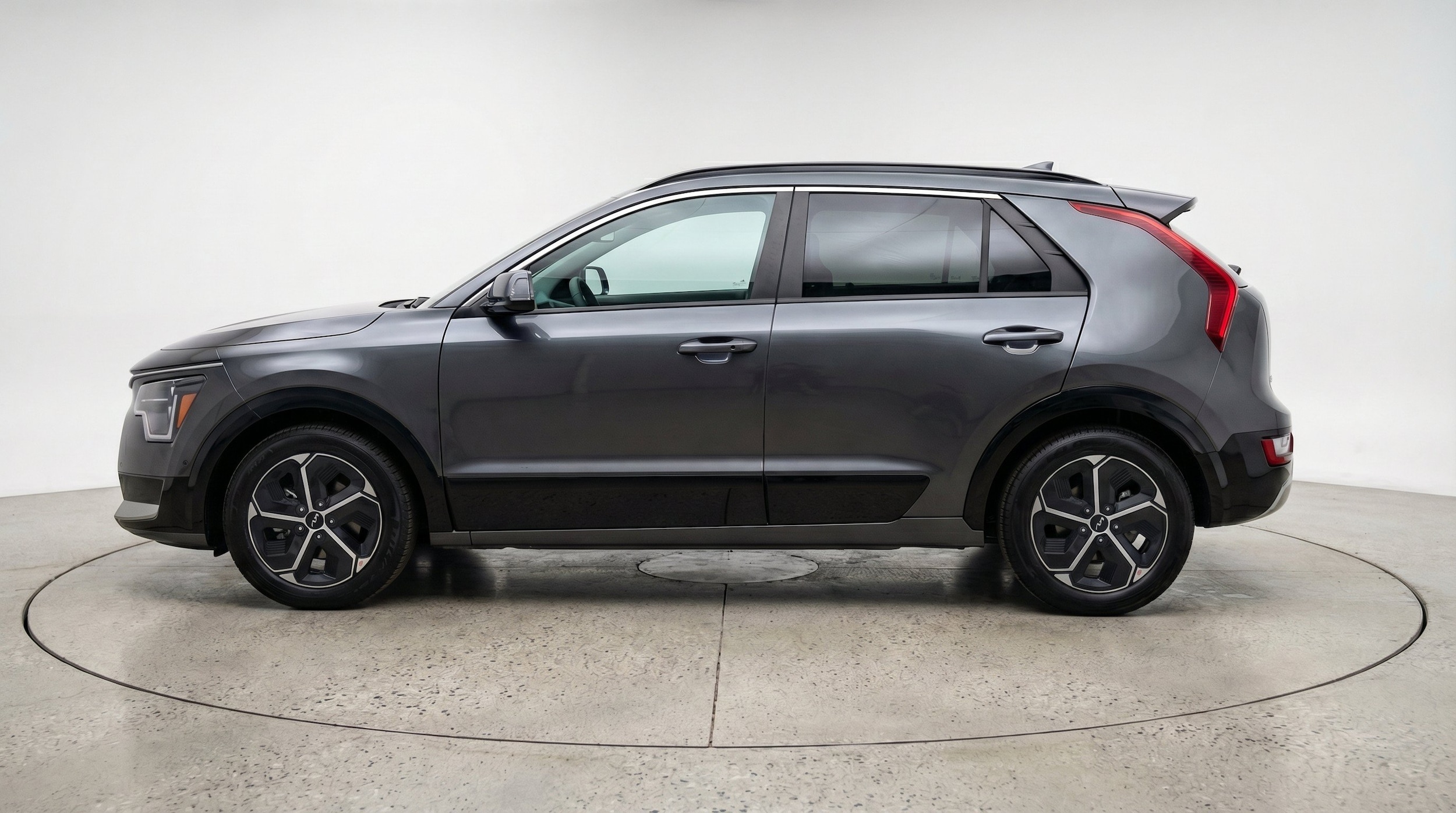 Thumbnail: 2026 Kia Niro - 5