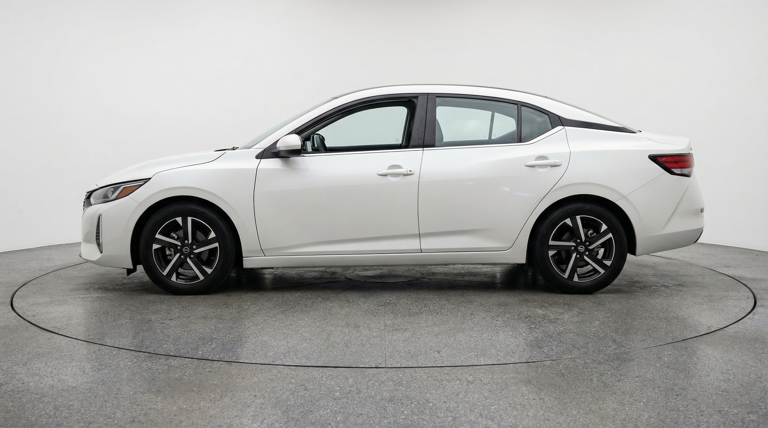 Thumbnail: 2025 Nissan Sentra - 5