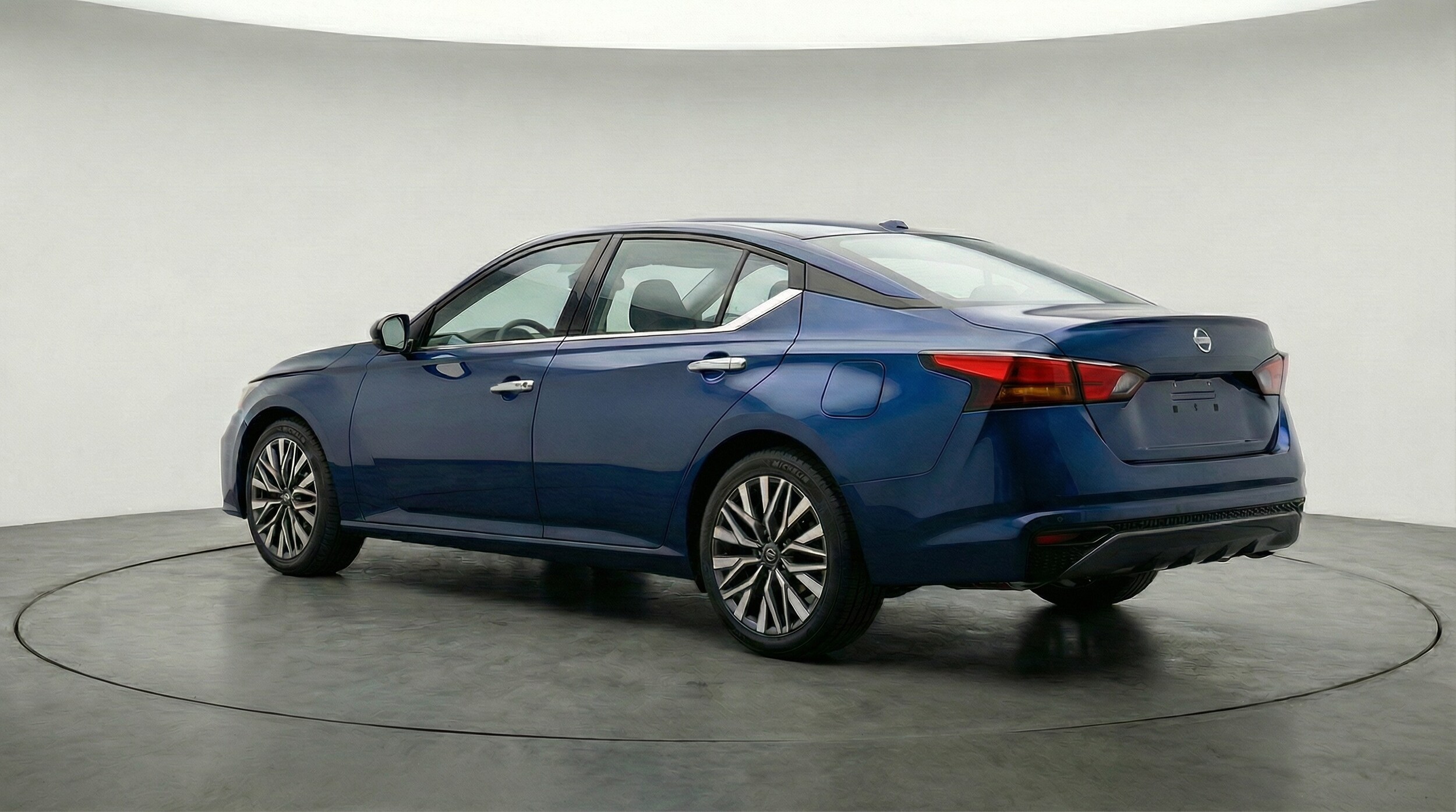 Thumbnail: 2025 Nissan Altima - 5