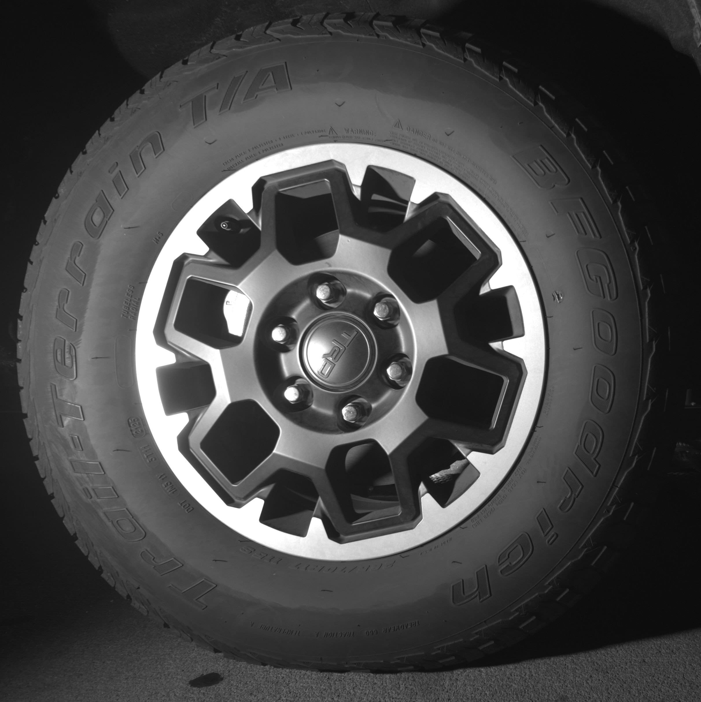 Thumbnail: 2025 Toyota Tacoma - 13