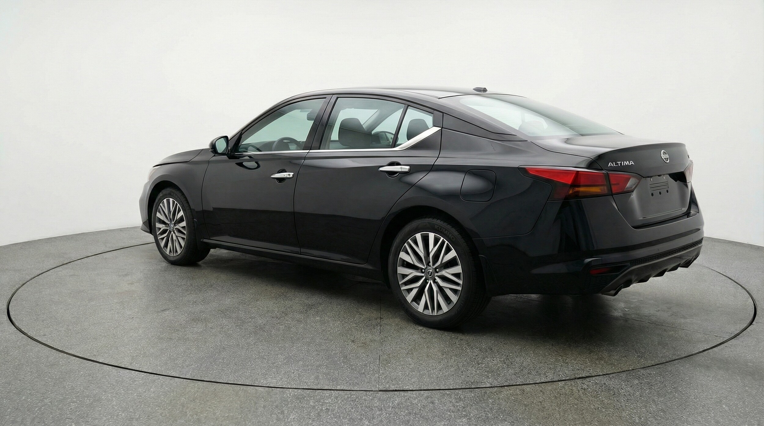 Thumbnail: 2025 Nissan Altima - 5