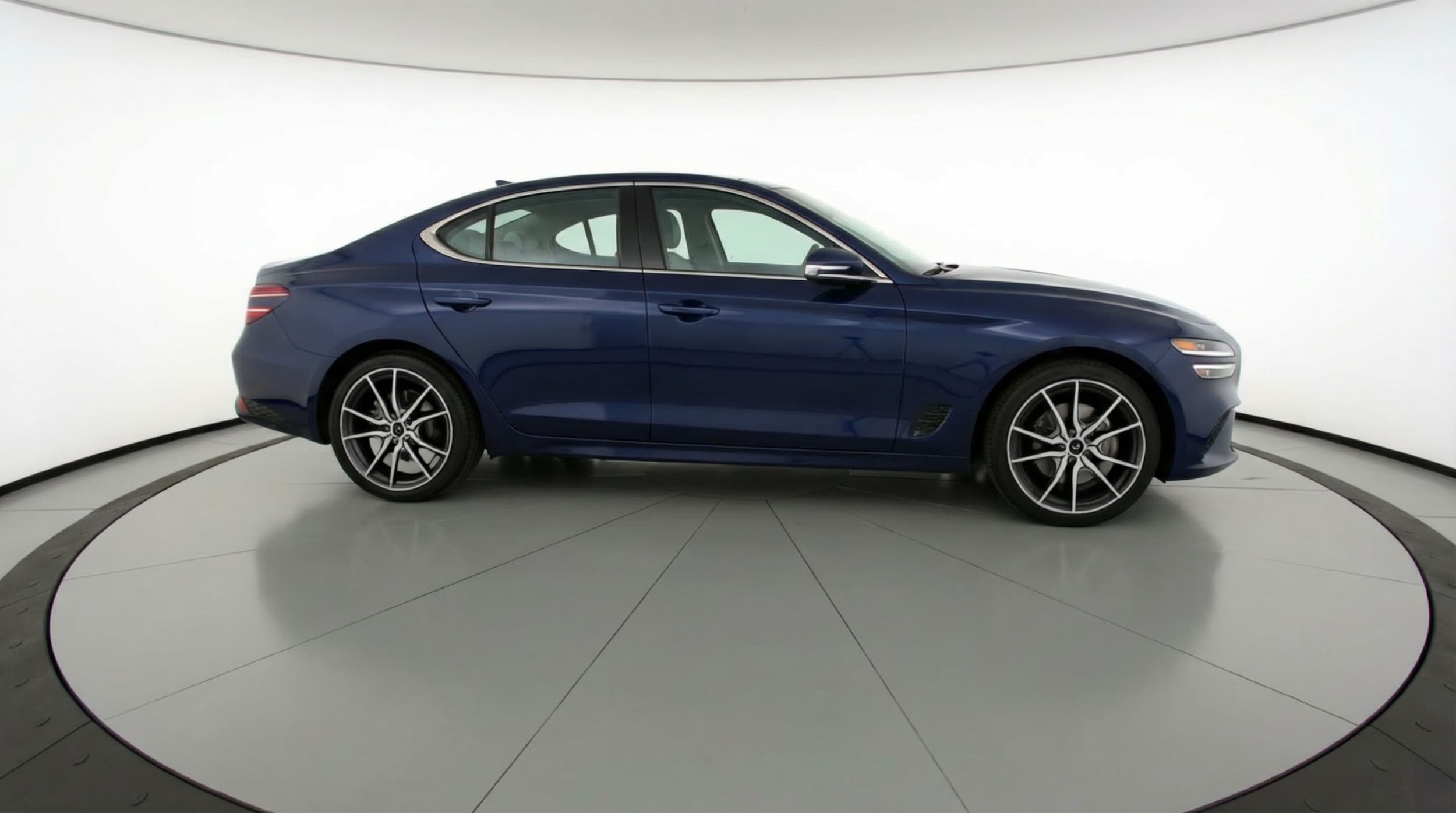 Thumbnail: 2025 Genesis G70 - 8