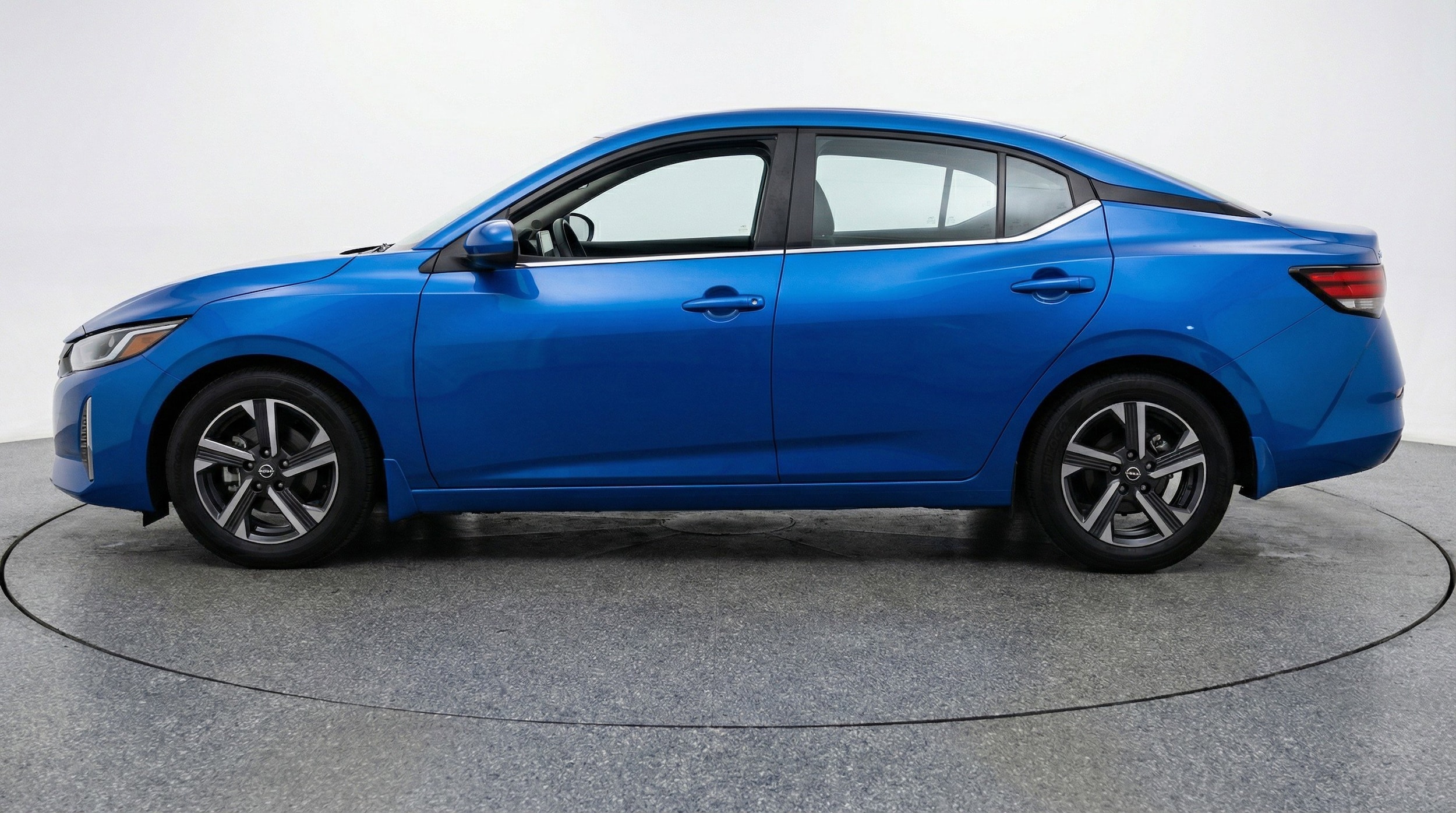 Thumbnail: 2025 Nissan Sentra - 5