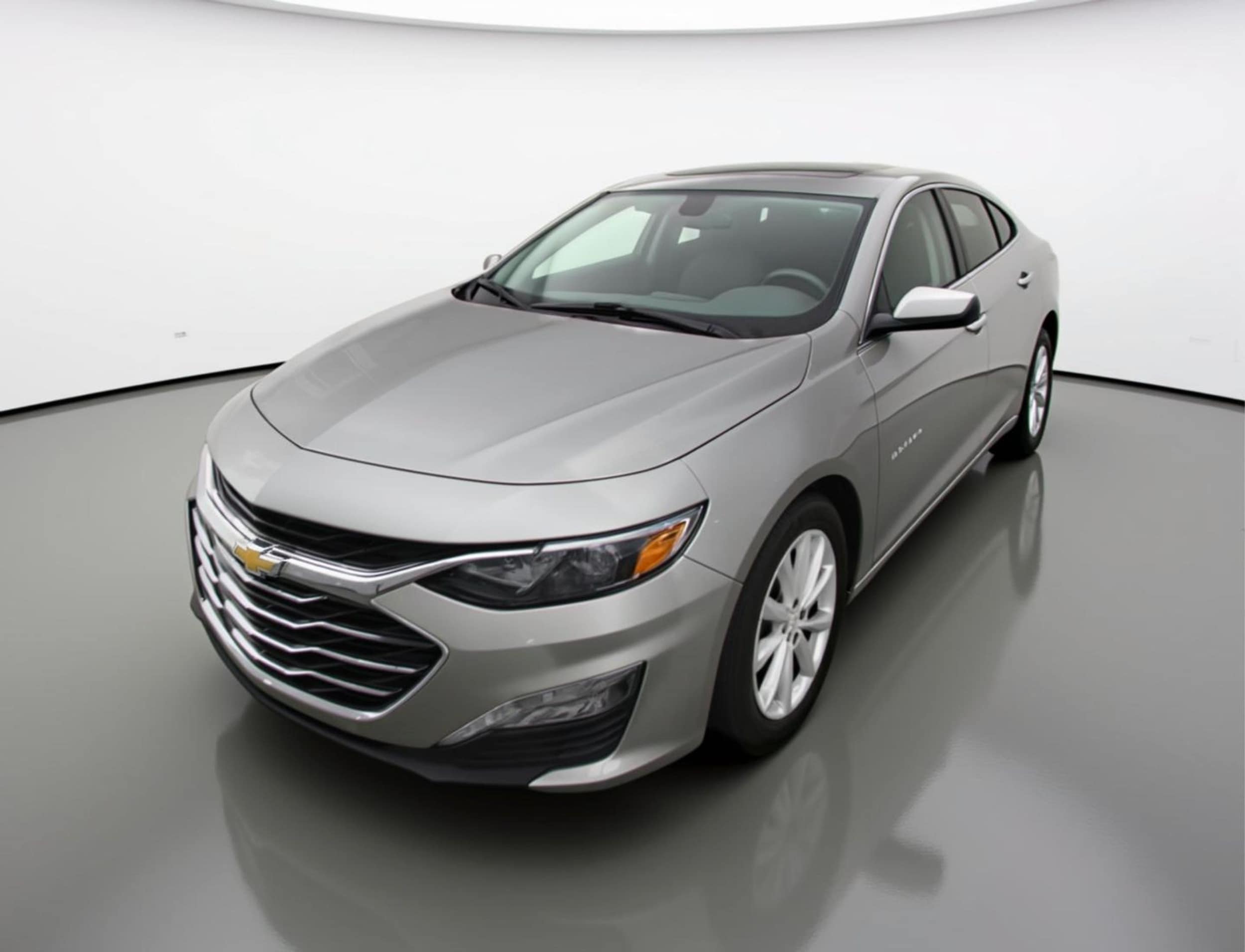 Thumbnail: 2024 Chevrolet Malibu - 3