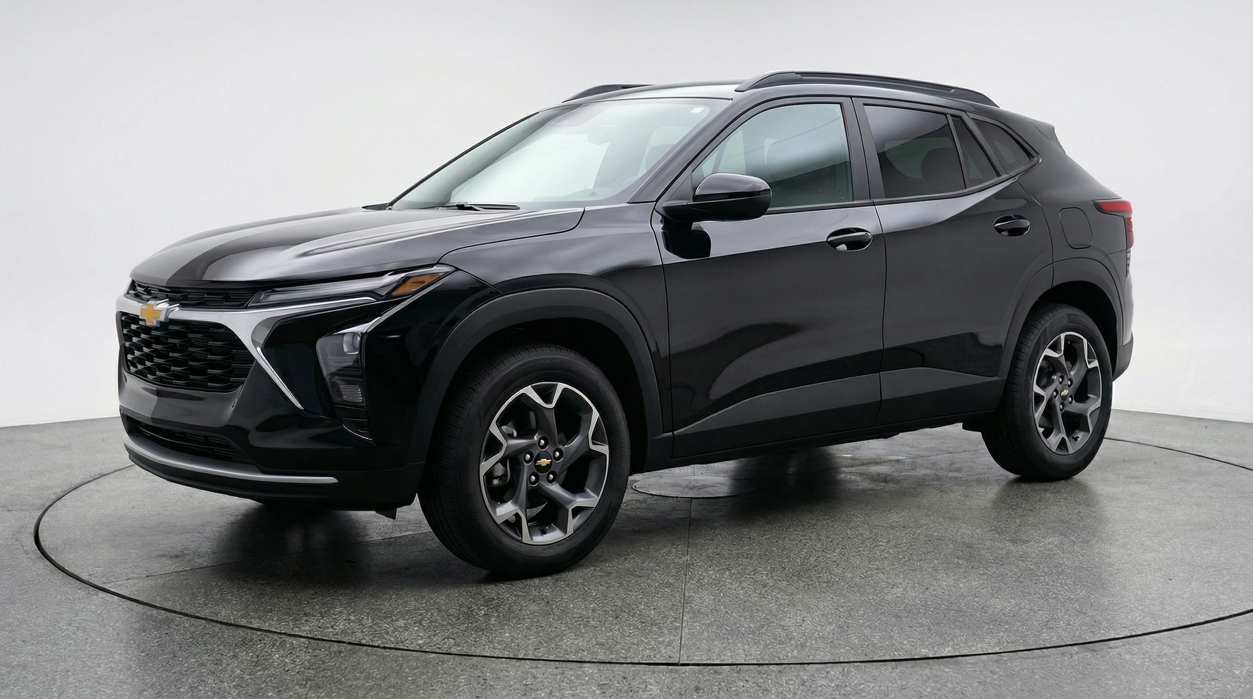 Thumbnail: 2025 Chevrolet Trax - 3