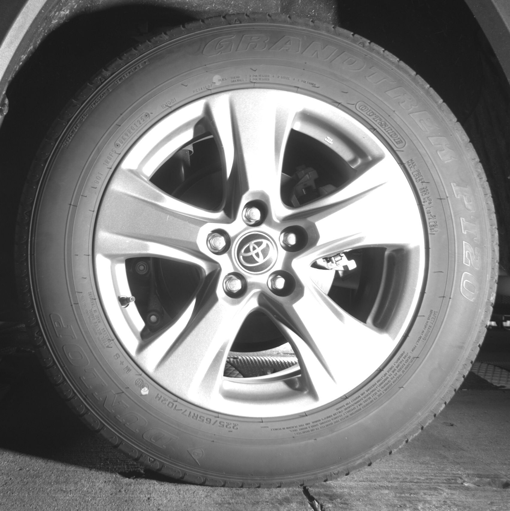 Thumbnail: 2025 Toyota RAV4 - 11