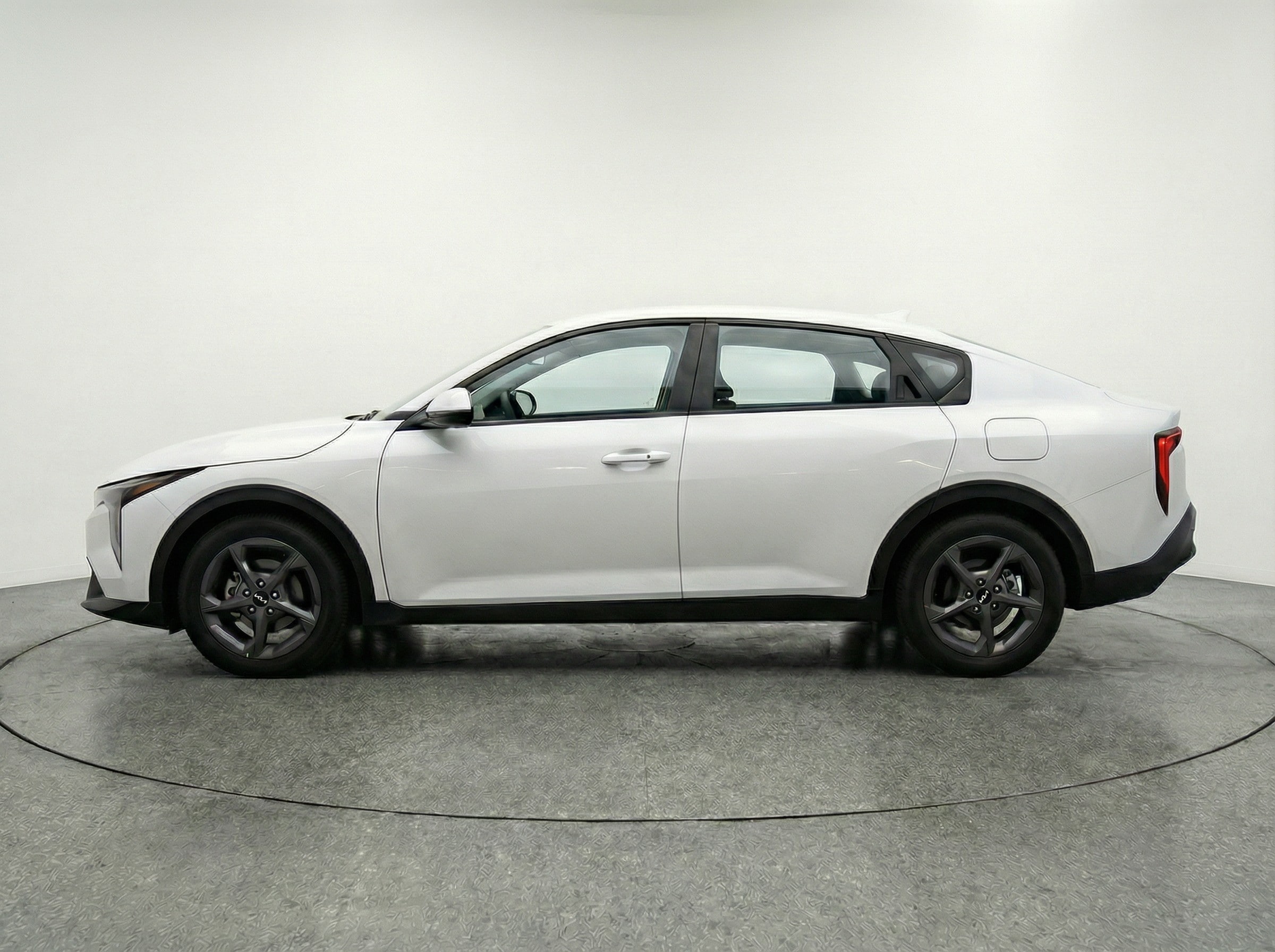 Thumbnail: 2025 Kia K4 - 4