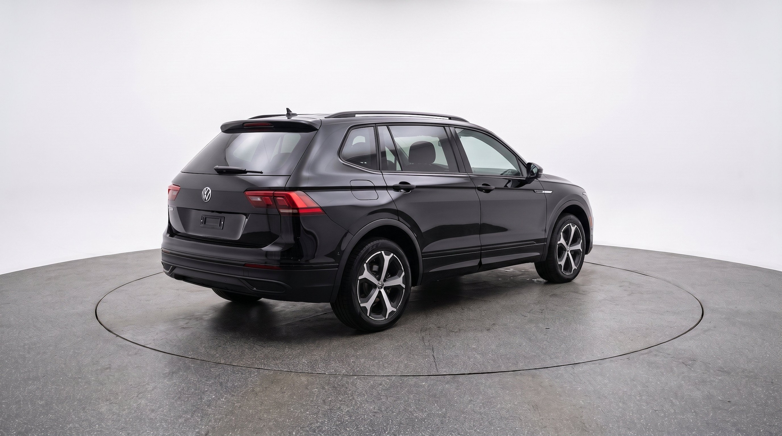 Thumbnail: 2026 Volkswagen Tiguan - 9