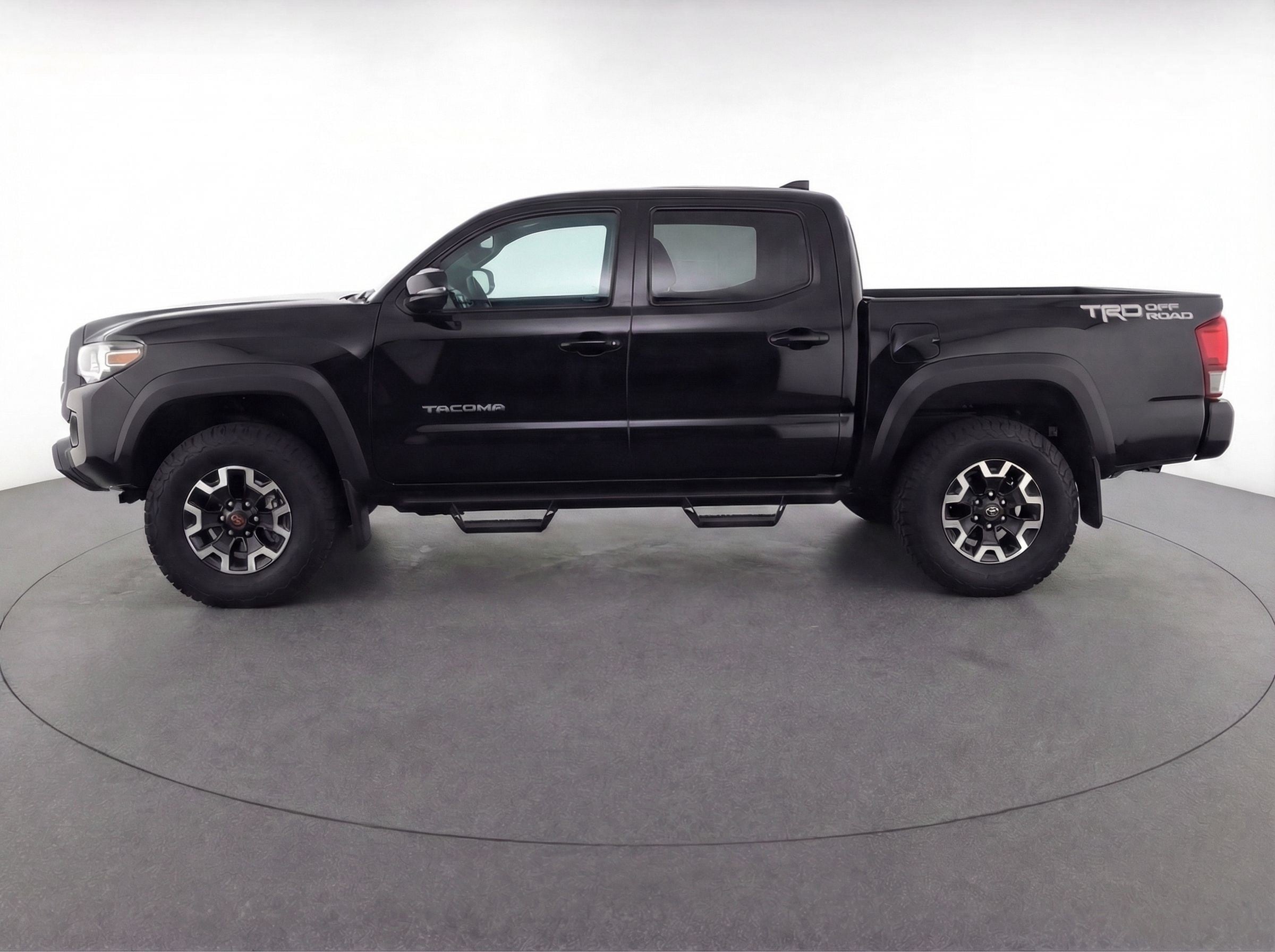 Thumbnail: 2025 Toyota Tacoma - 4