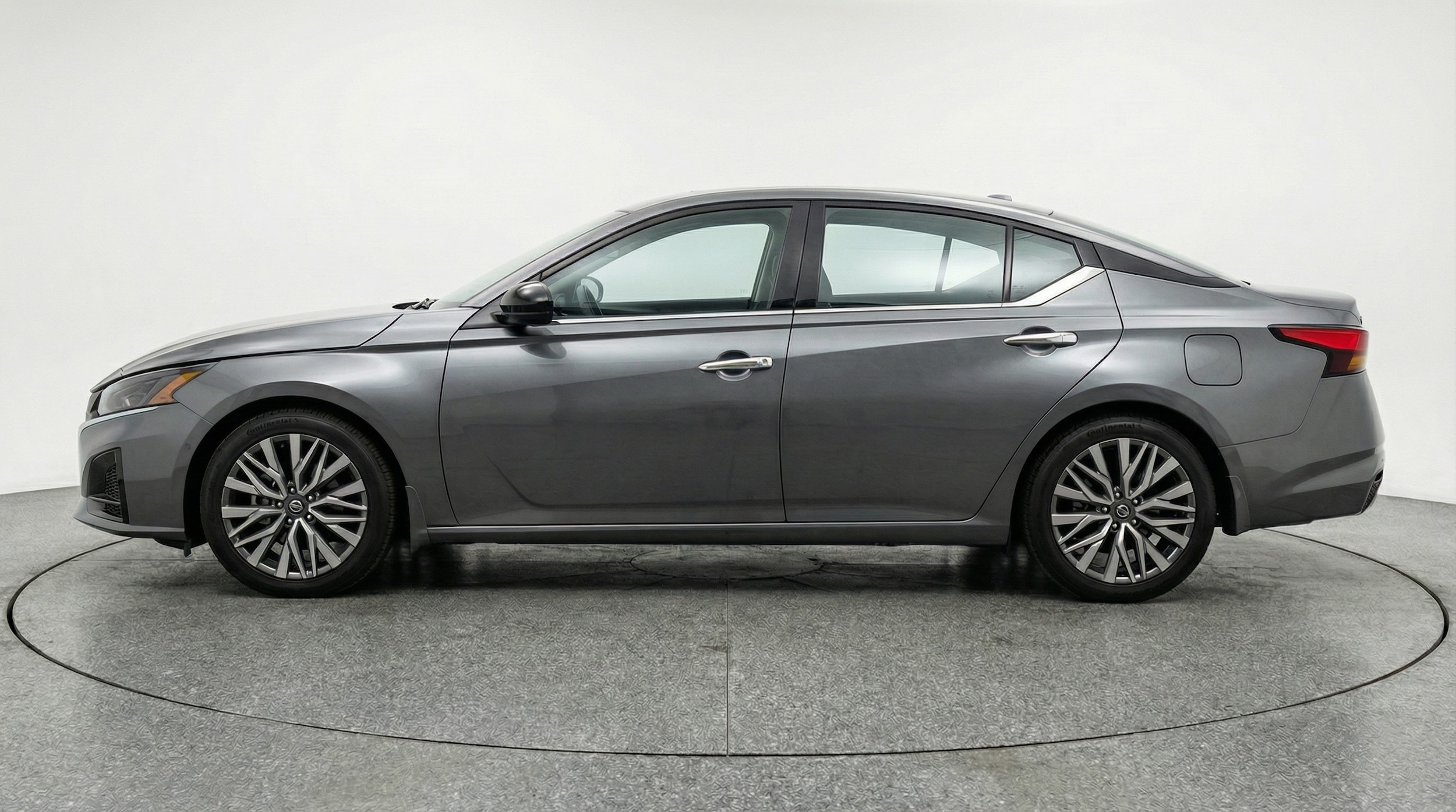 Thumbnail: 2025 Nissan Altima - 4