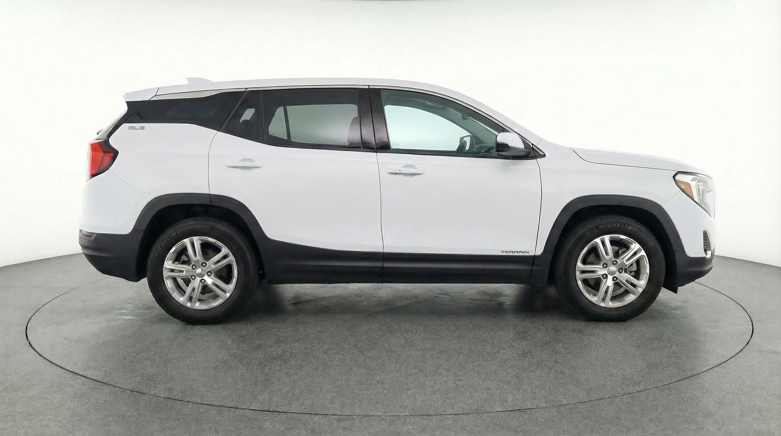 Thumbnail: 2024 GMC Terrain - 11