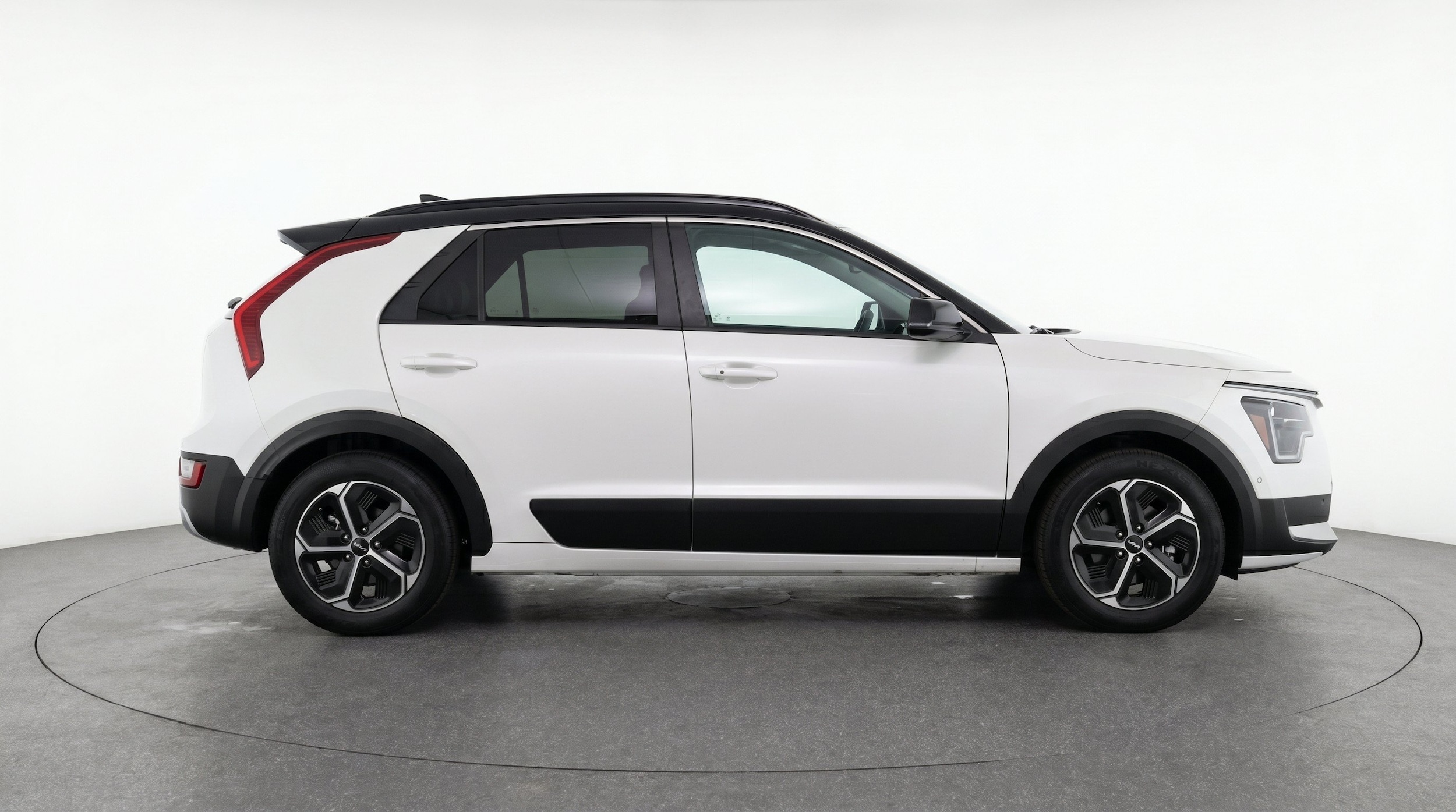 Thumbnail: 2026 Kia Niro - 11