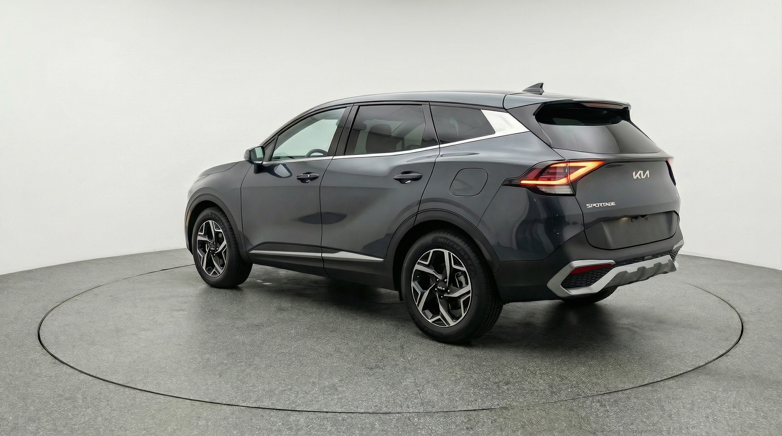 Thumbnail: 2025 Kia Sportage - 5