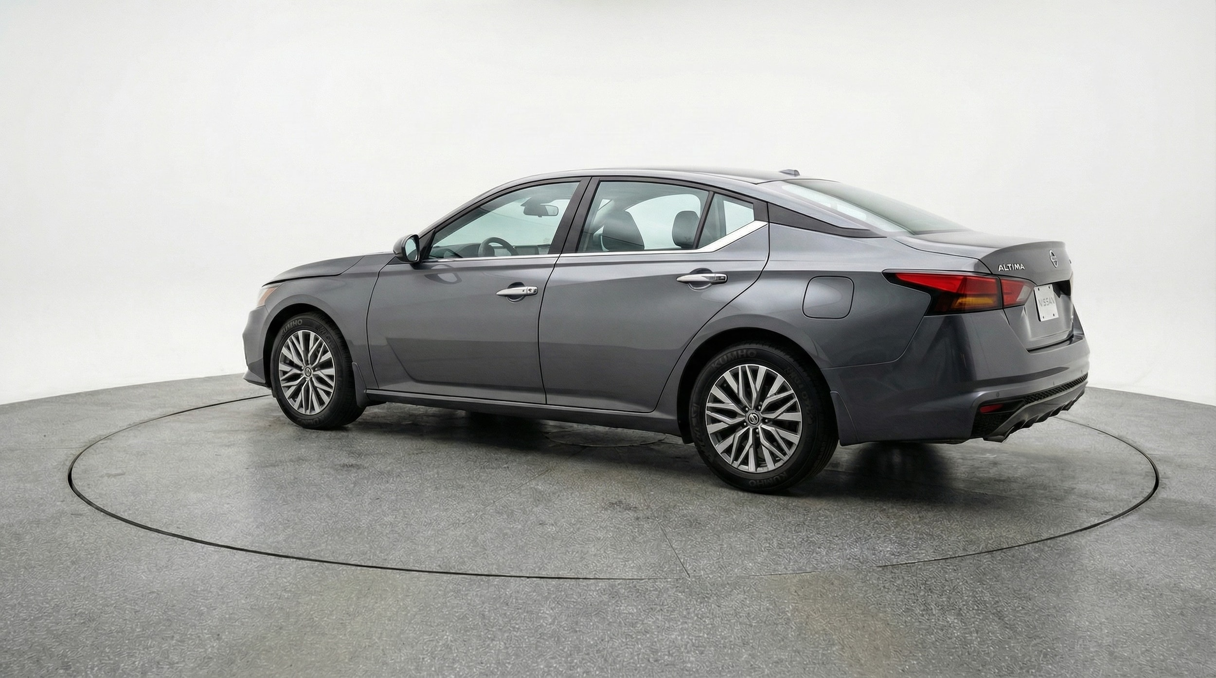 Thumbnail: 2025 Nissan Altima - 5