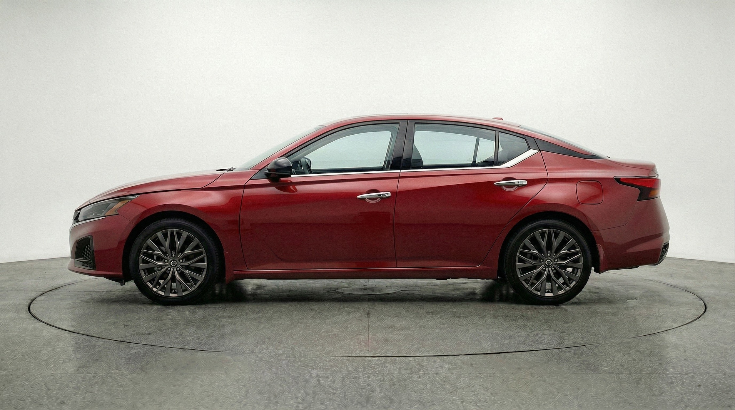 Thumbnail: 2025 Nissan Altima - 5