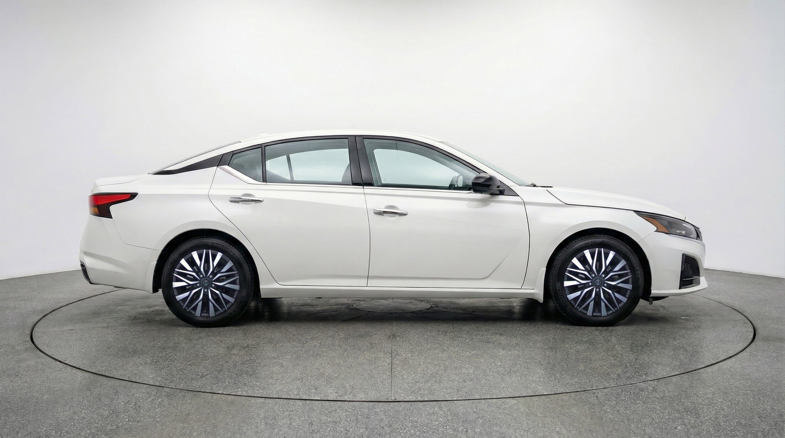 Thumbnail: 2025 Nissan Altima - 11