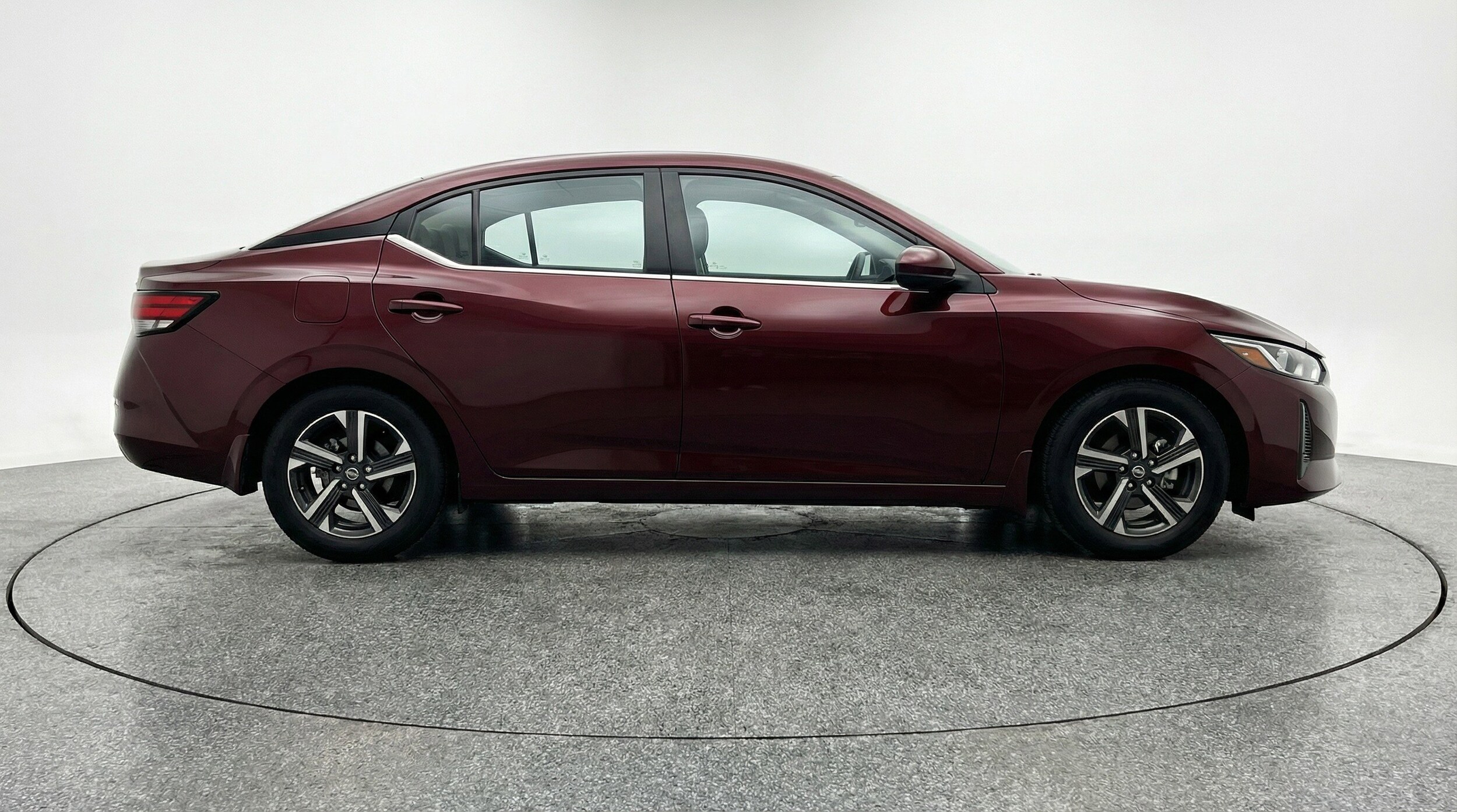 Thumbnail: 2025 Nissan Sentra - 11
