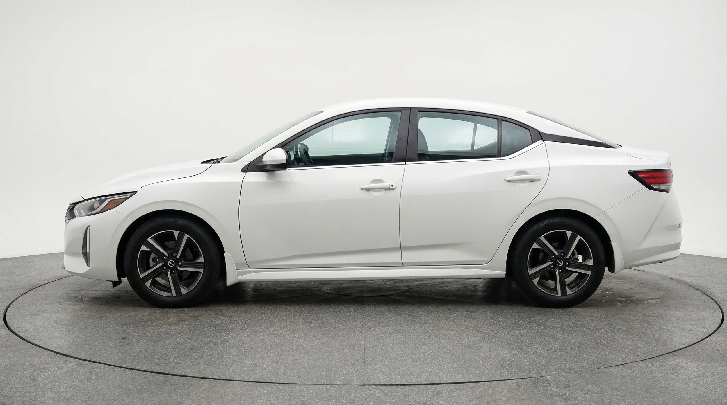 Thumbnail: 2025 Nissan Sentra - 5