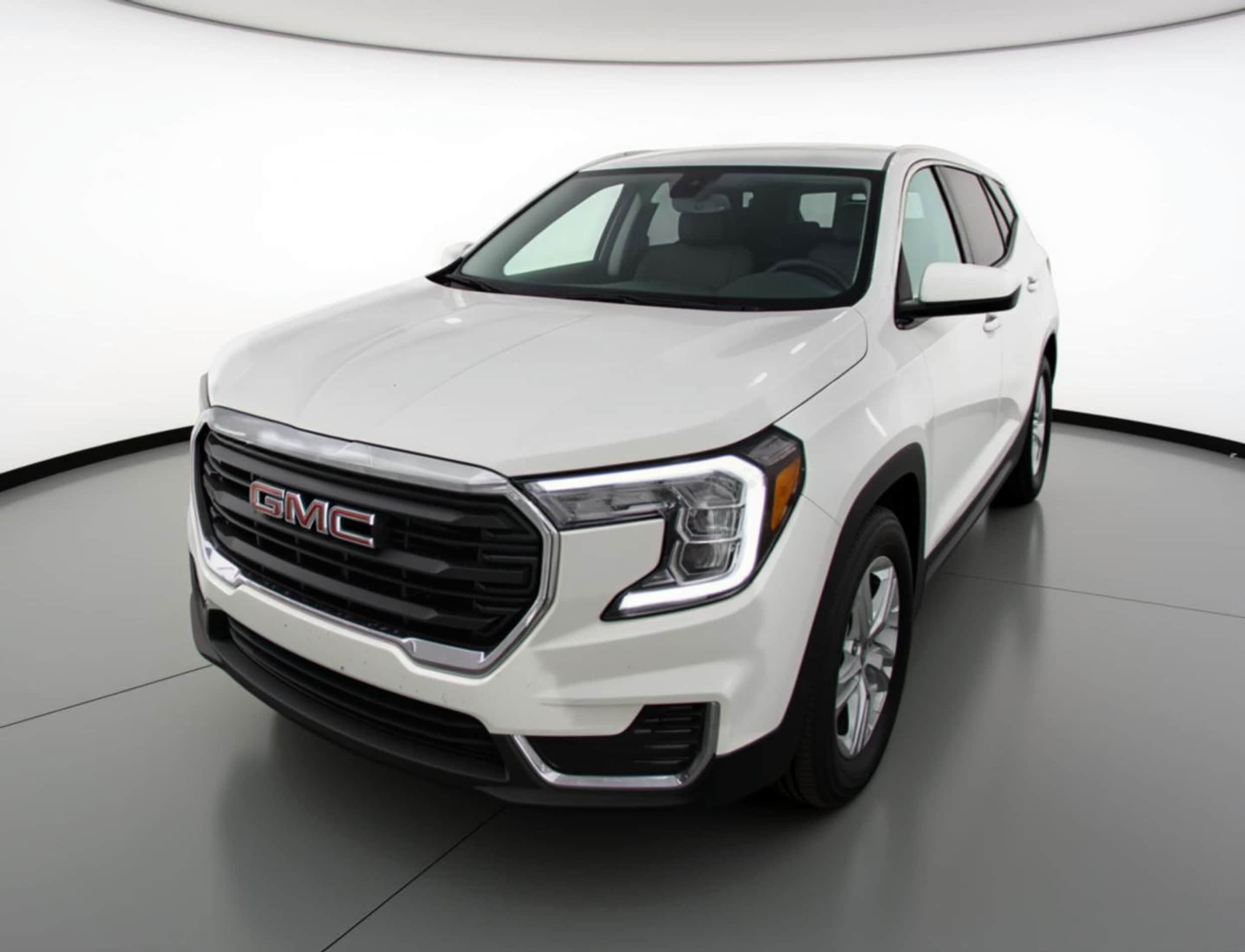 Thumbnail: 2024 GMC Terrain - 3