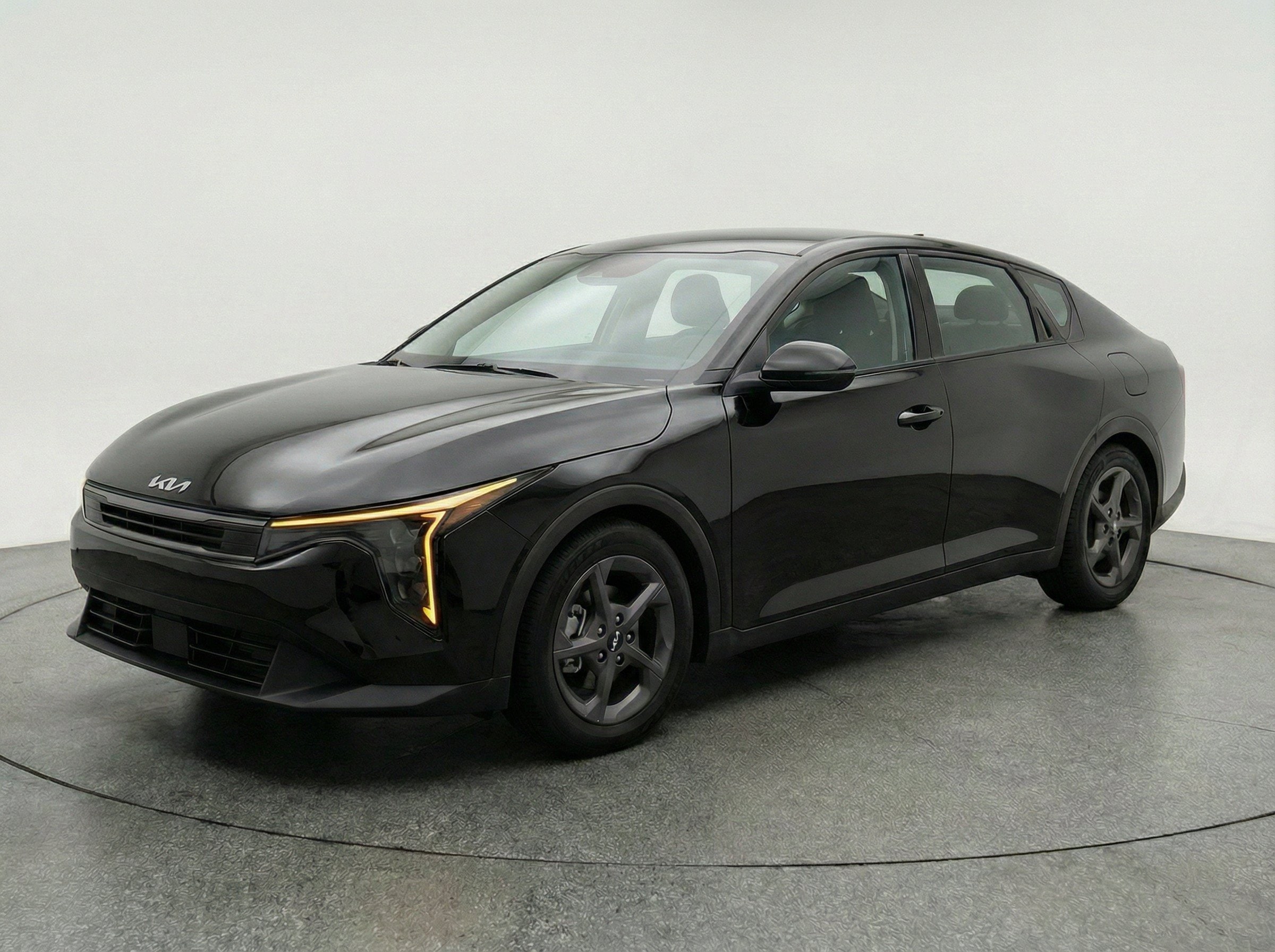 Thumbnail: 2025 Kia K4 - 3