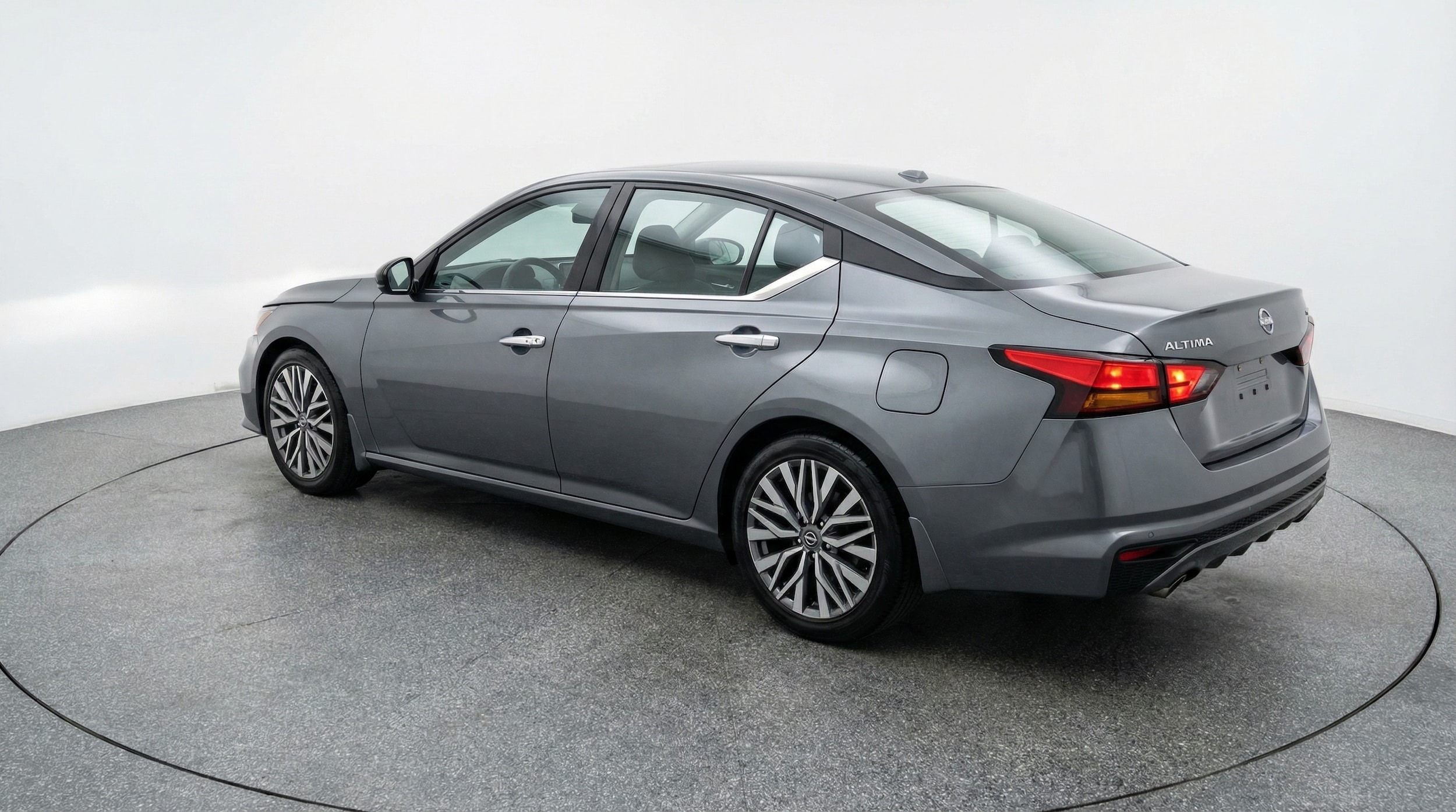 Thumbnail: 2025 Nissan Altima - 5