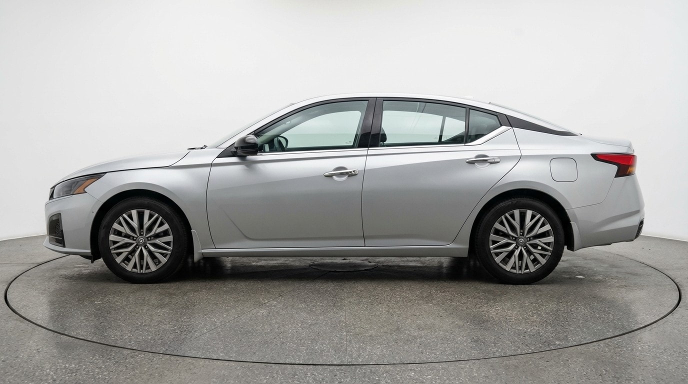 Thumbnail: 2025 Nissan Altima - 4