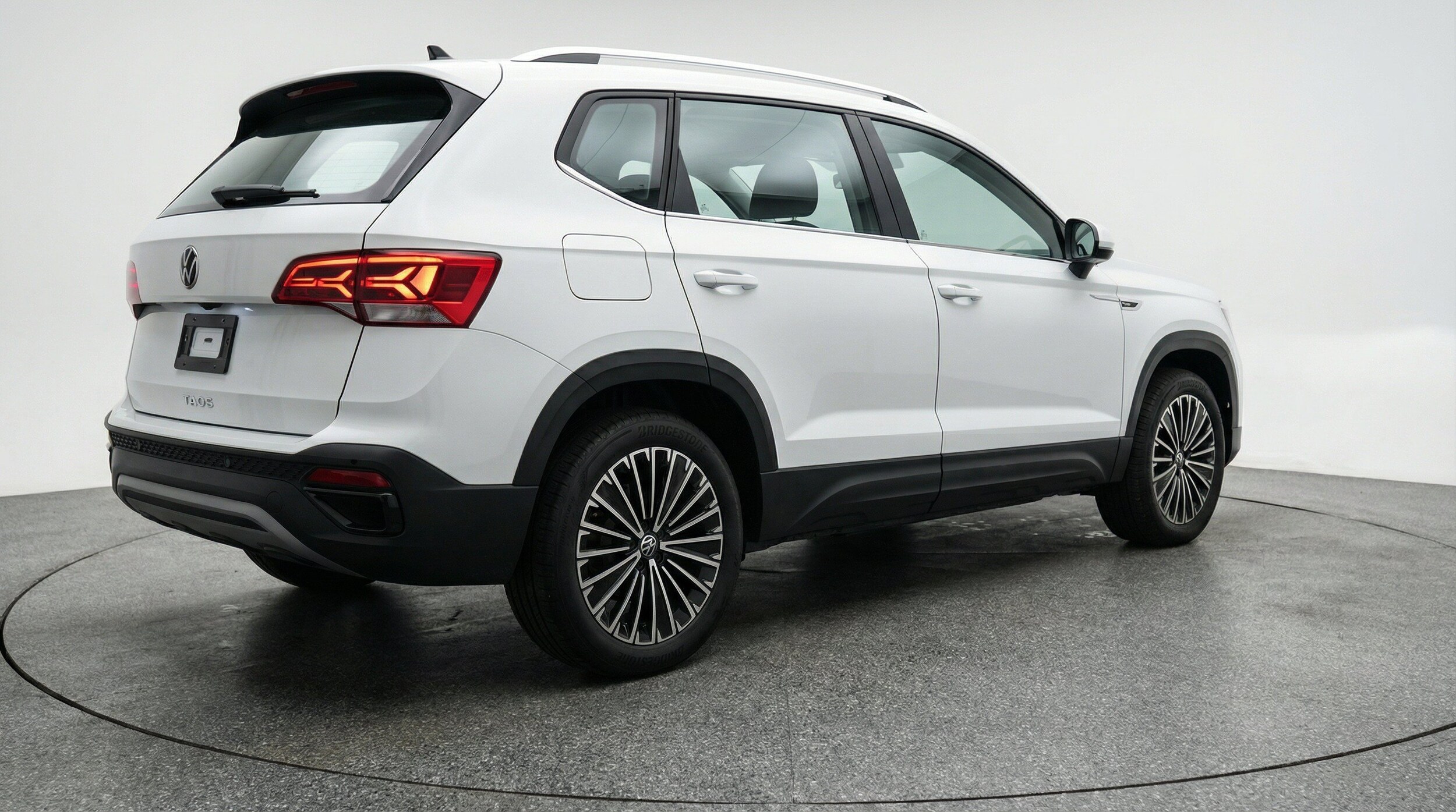 Thumbnail: 2026 Volkswagen Taos - 9