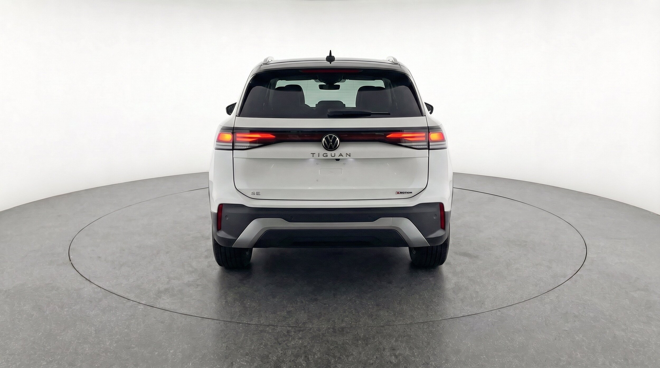 Thumbnail: 2026 Volkswagen Tiguan - 7