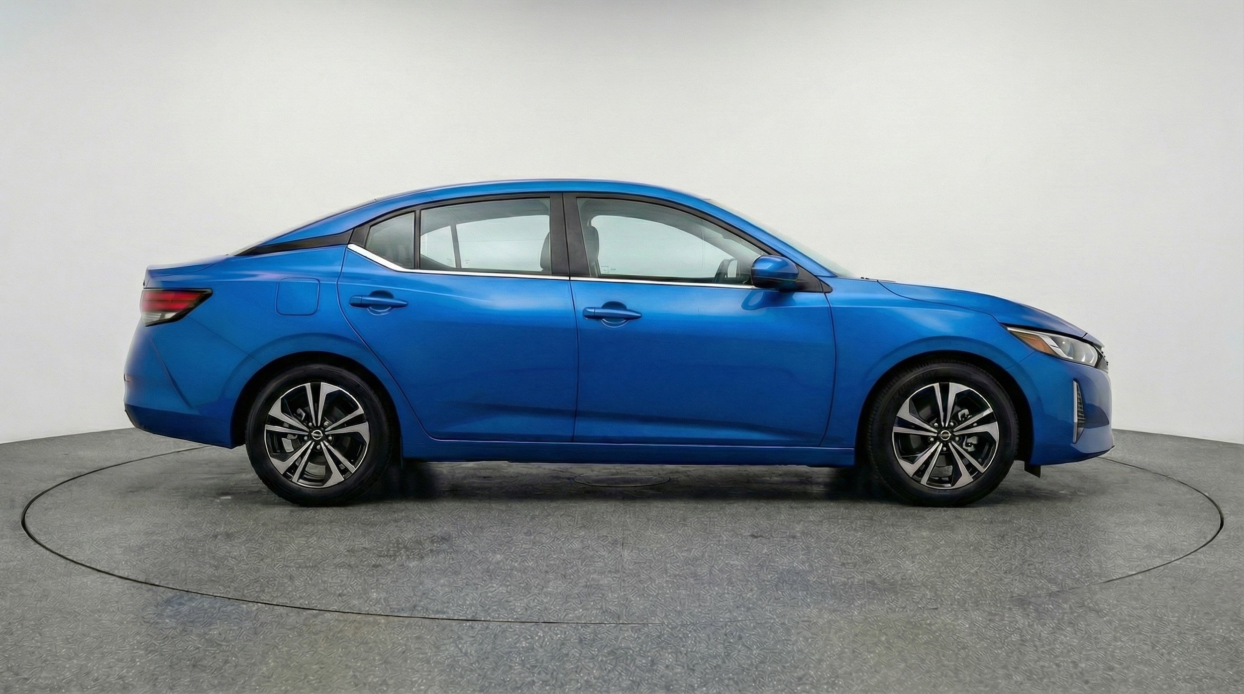 Thumbnail: 2025 Nissan Sentra - 11