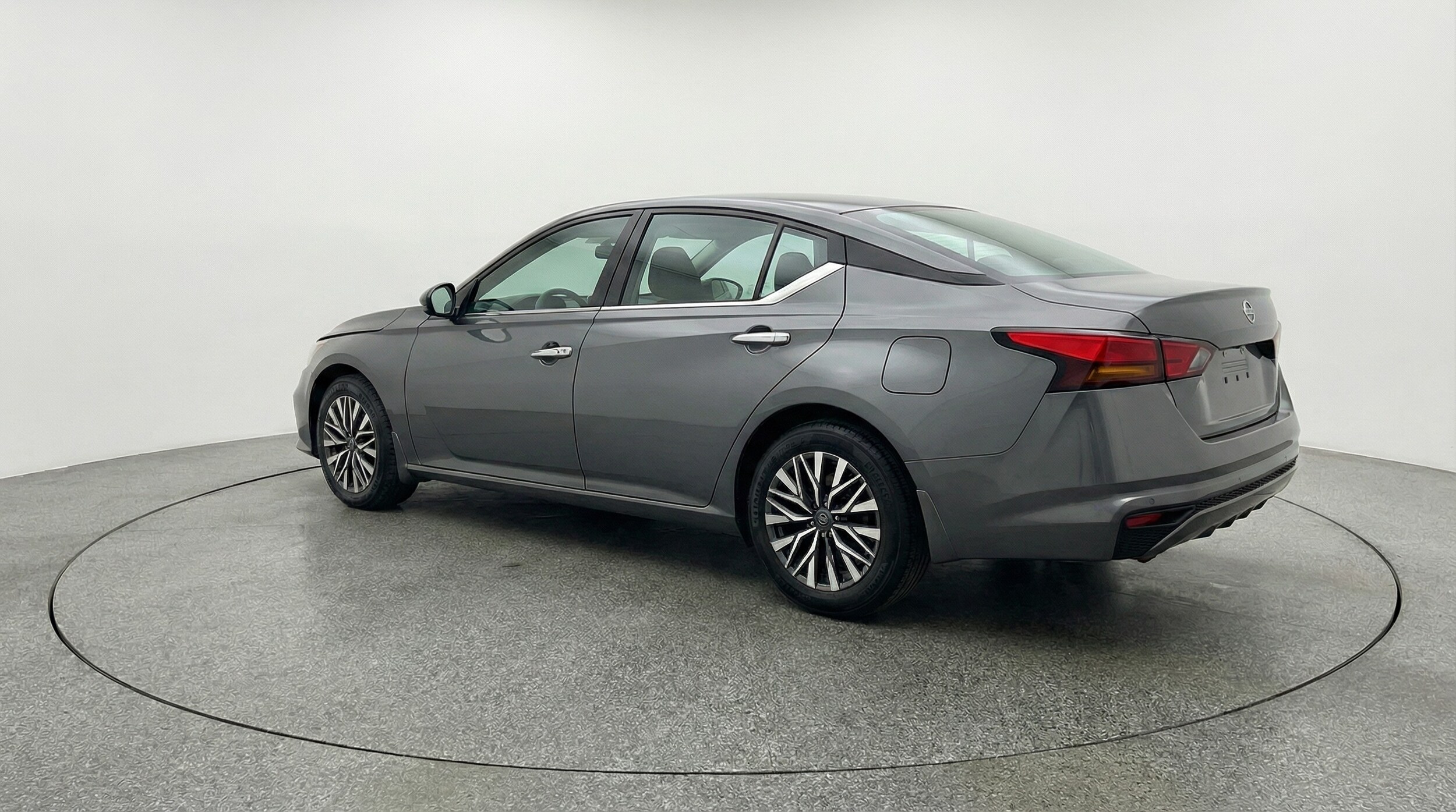 Thumbnail: 2025 Nissan Altima - 5